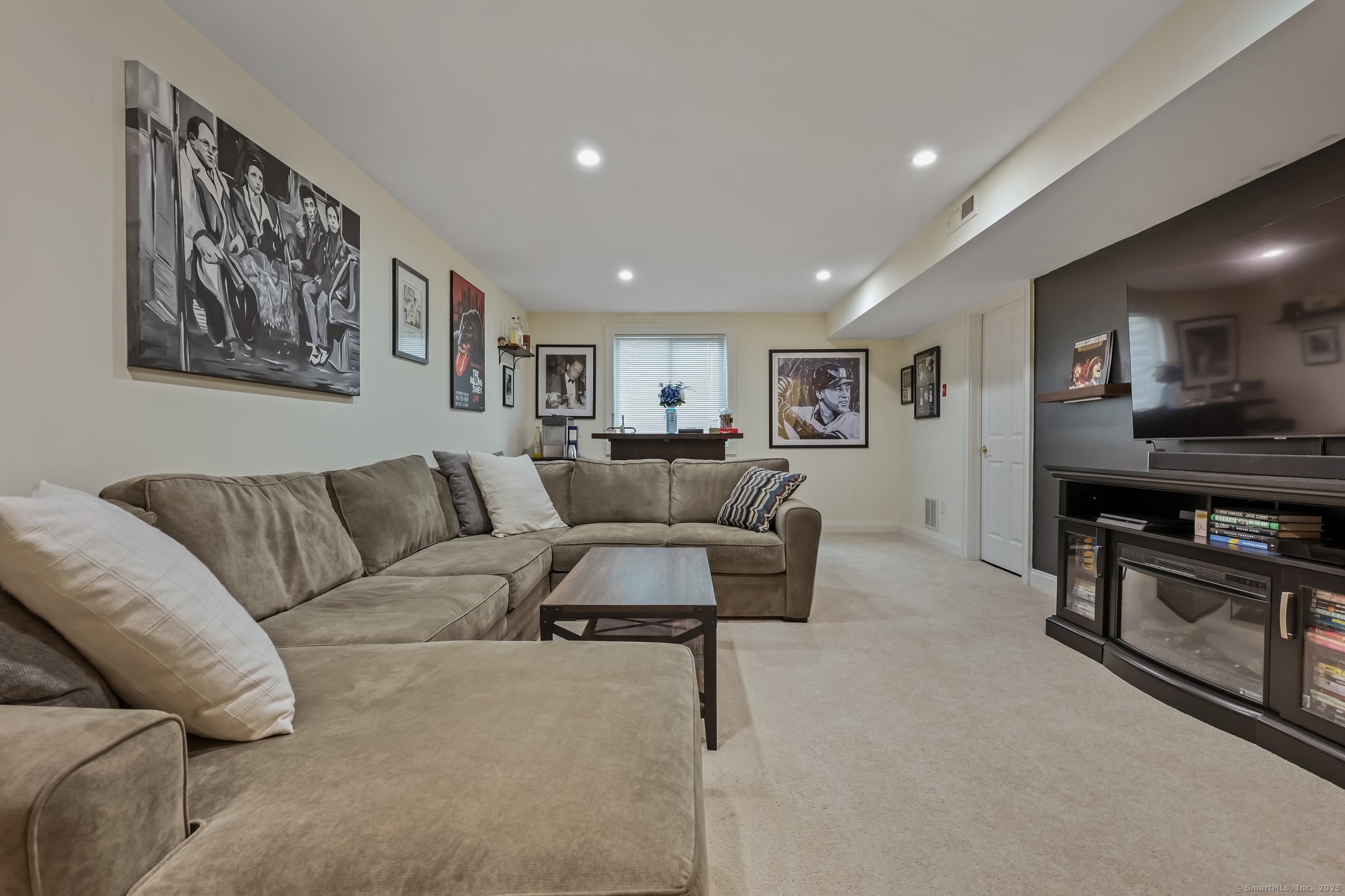 39 Maple Tree Avenue 16