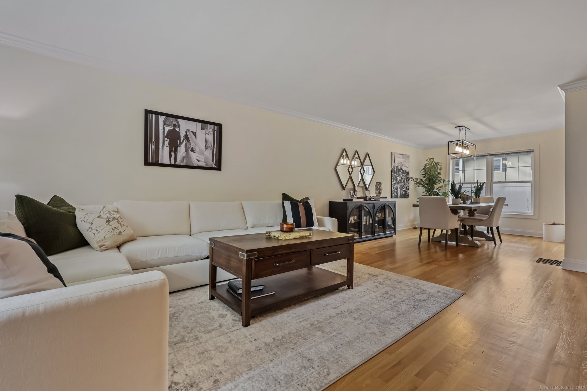 39 Maple Tree Avenue 16