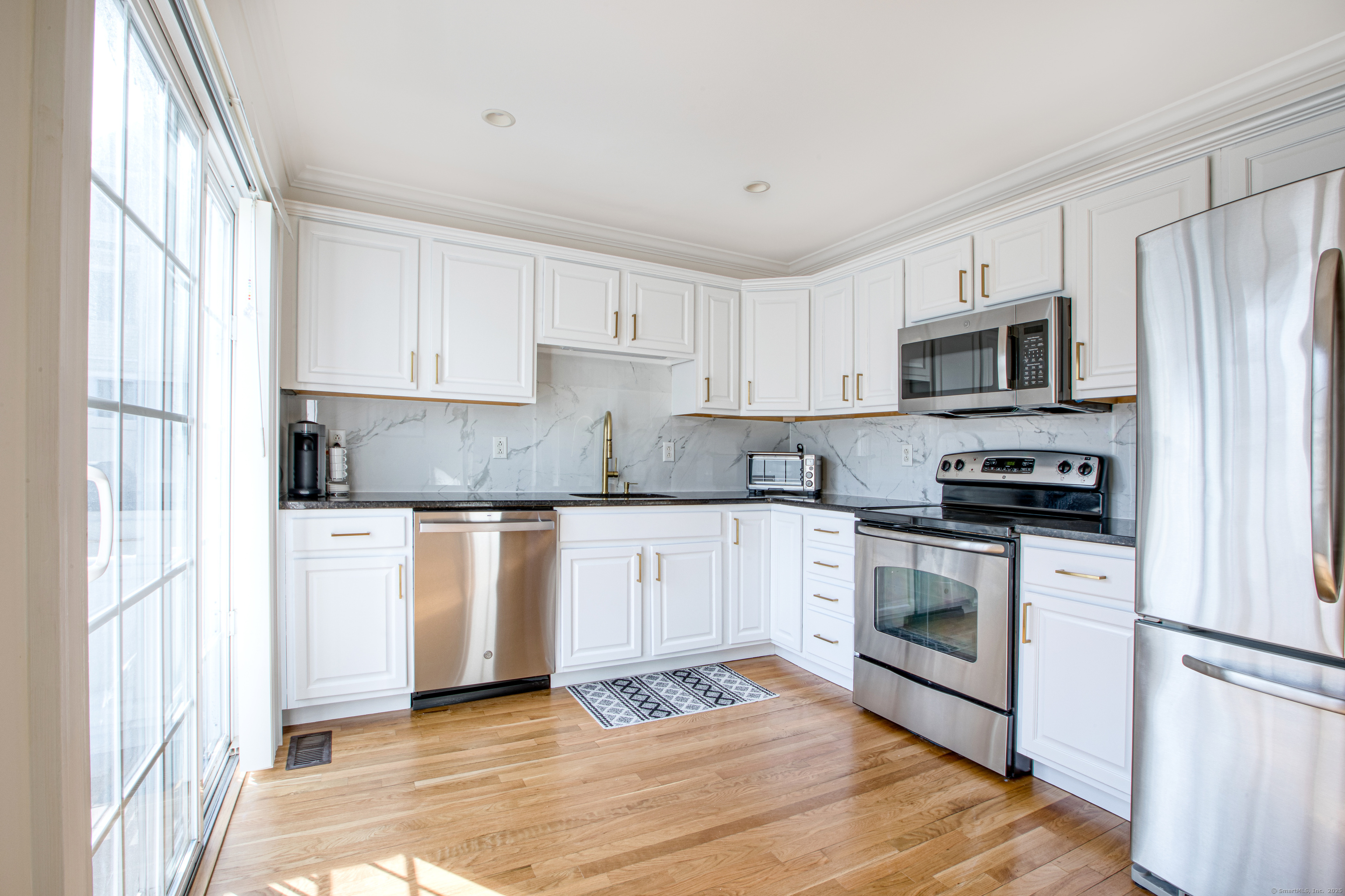 39 Maple Tree Avenue 16