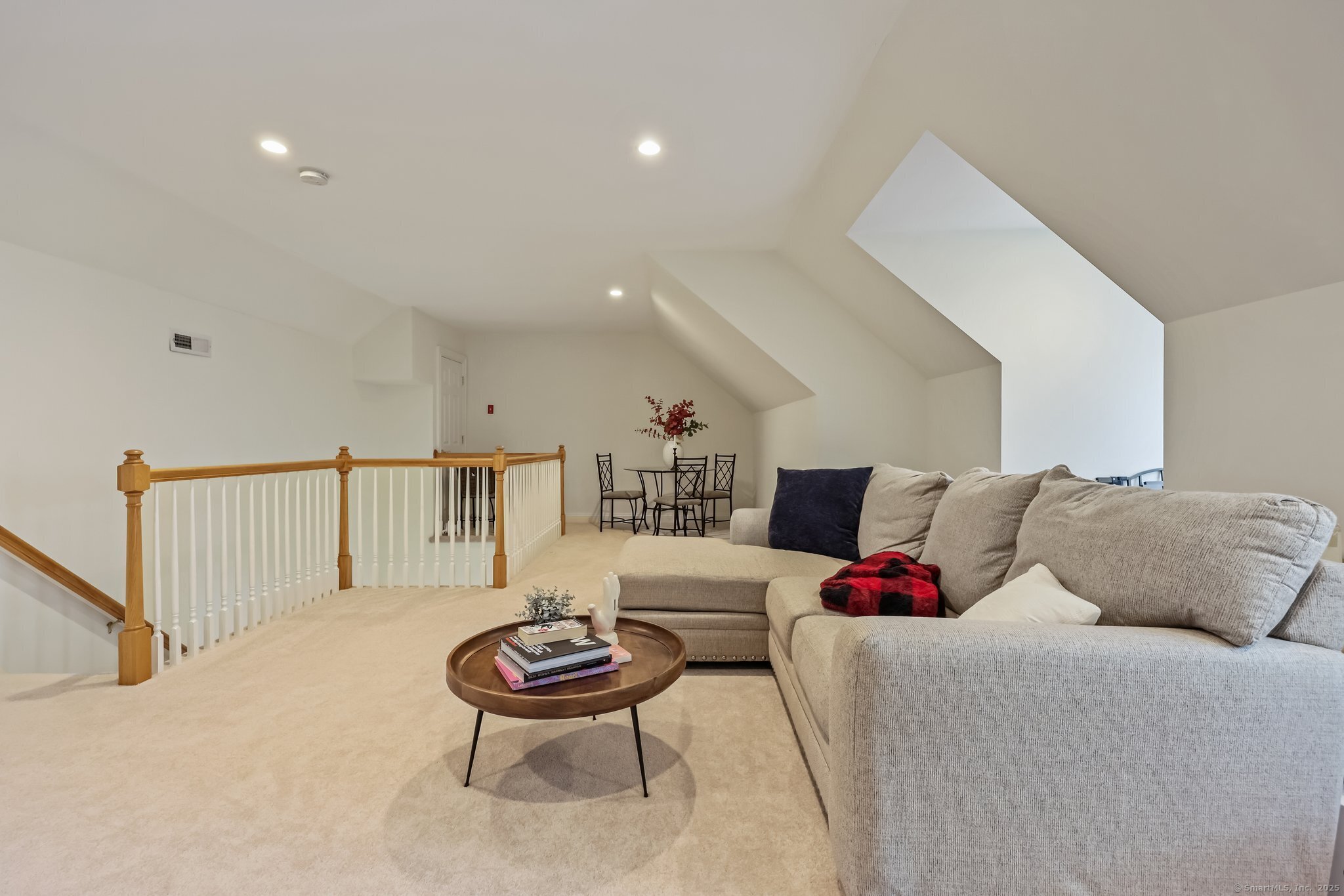 39 Maple Tree Avenue 16