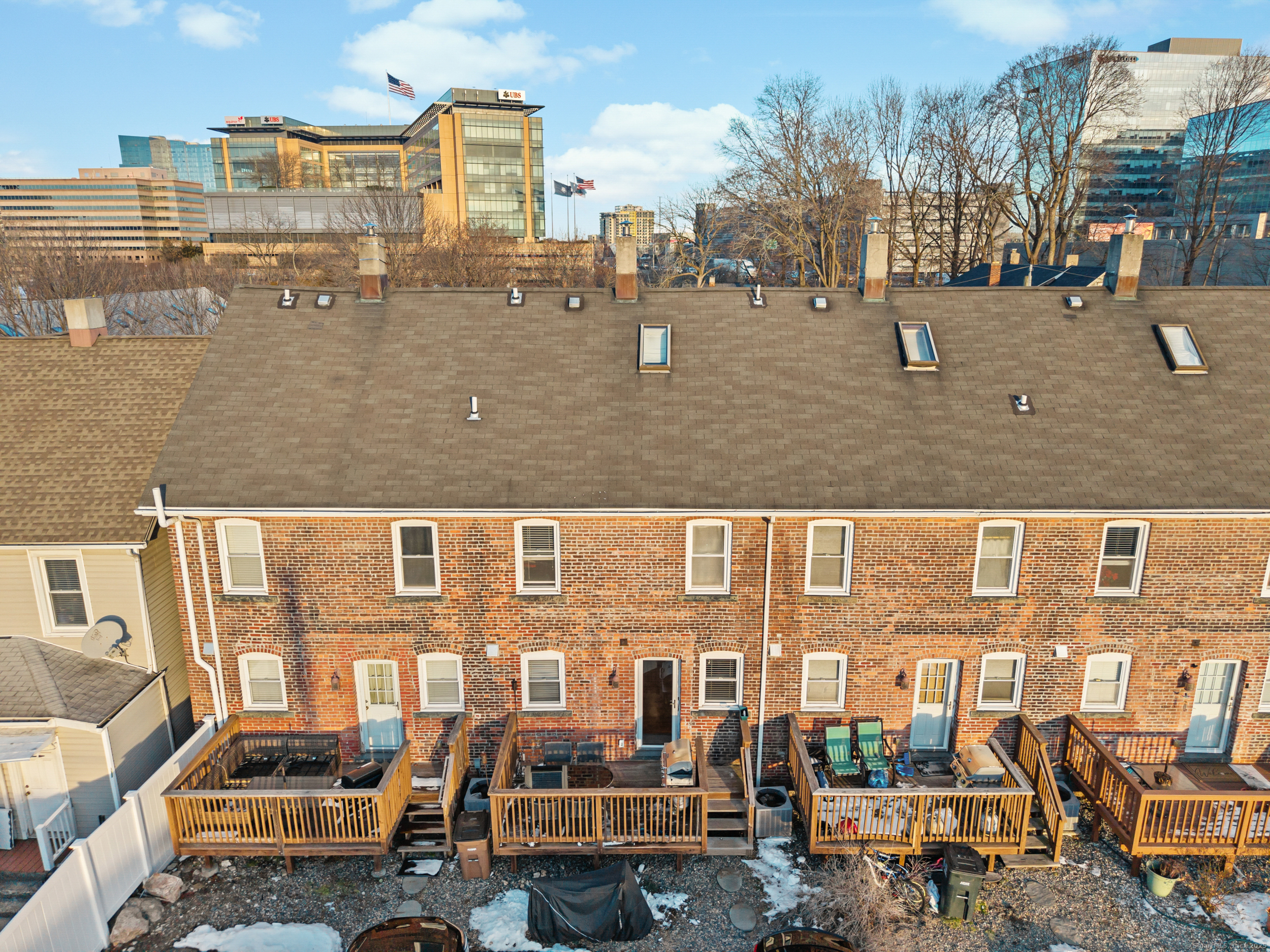25 Brown Avenue 29