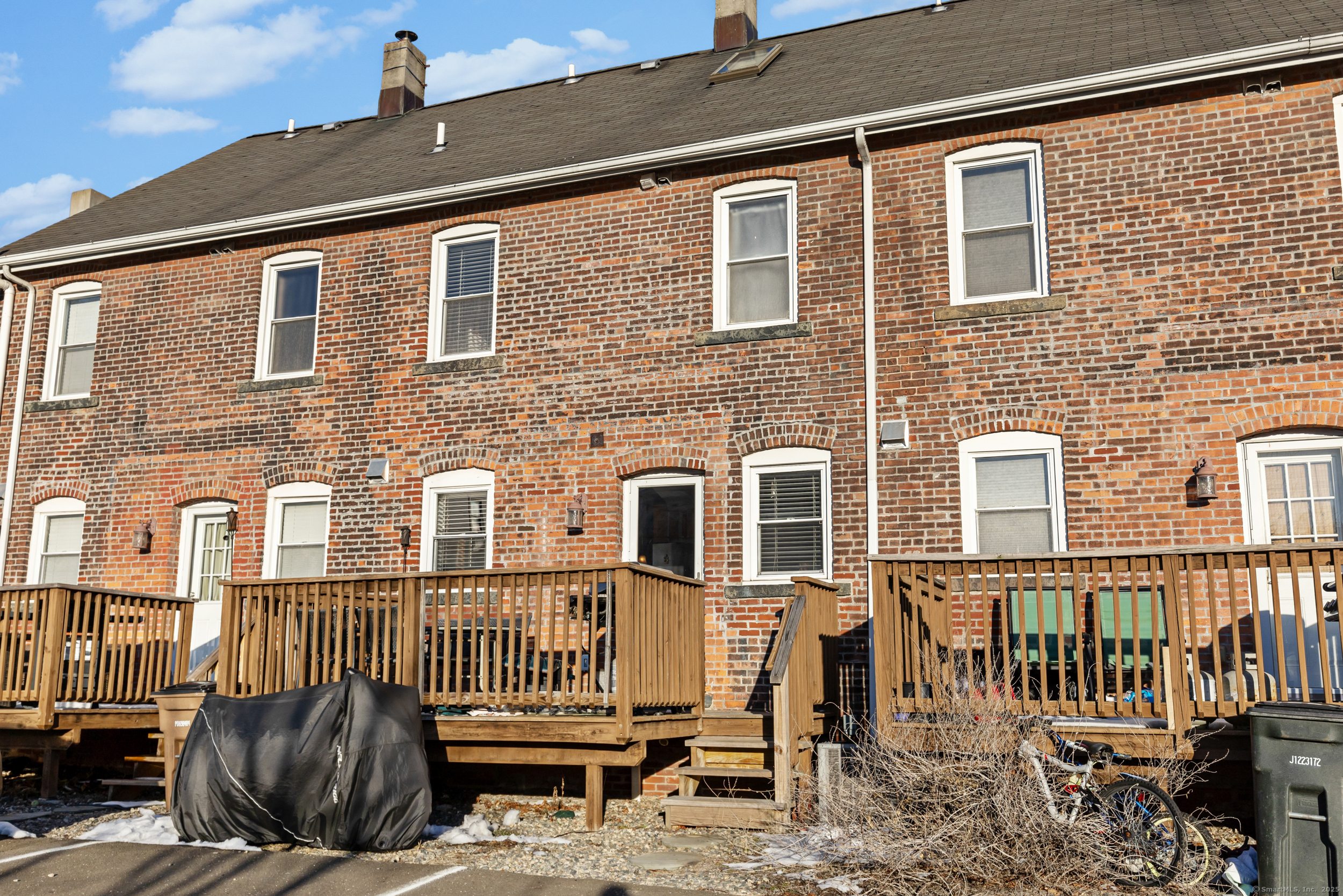 25 Brown Avenue 29