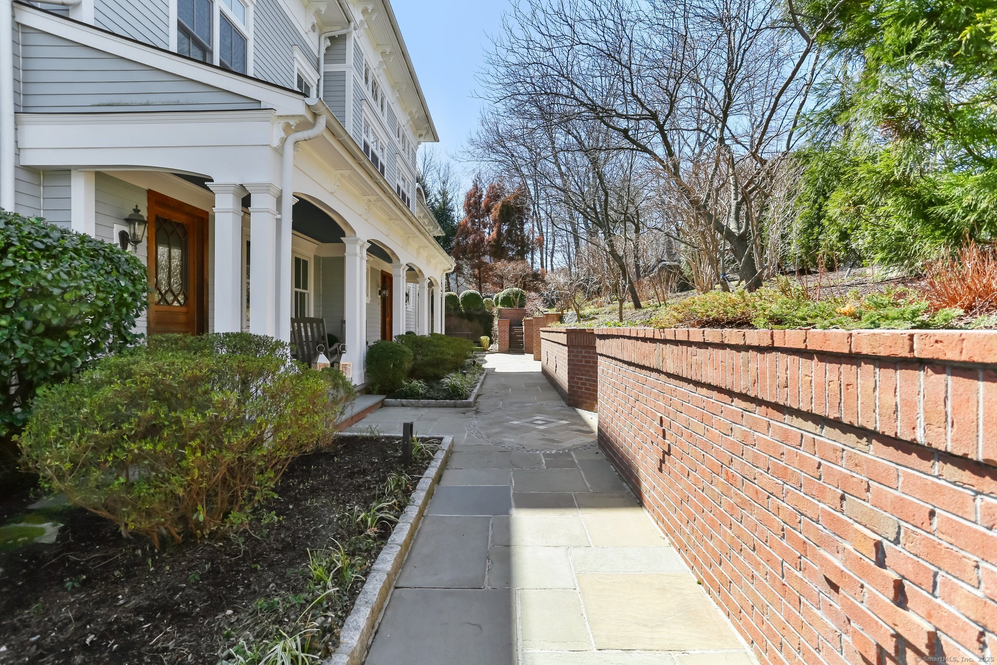 523 East Putnam Avenue B