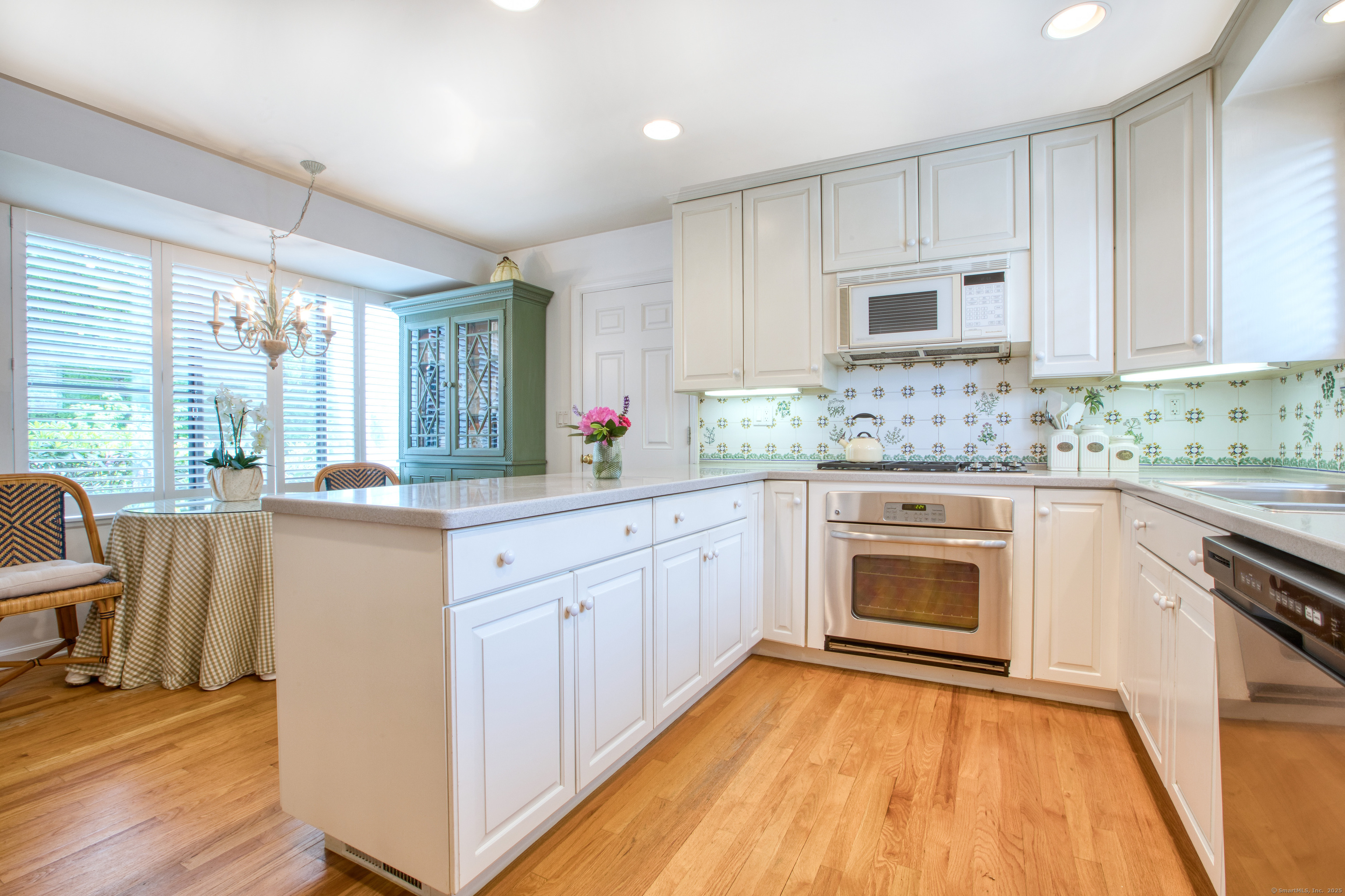 510 West Lyon Farm Drive 510