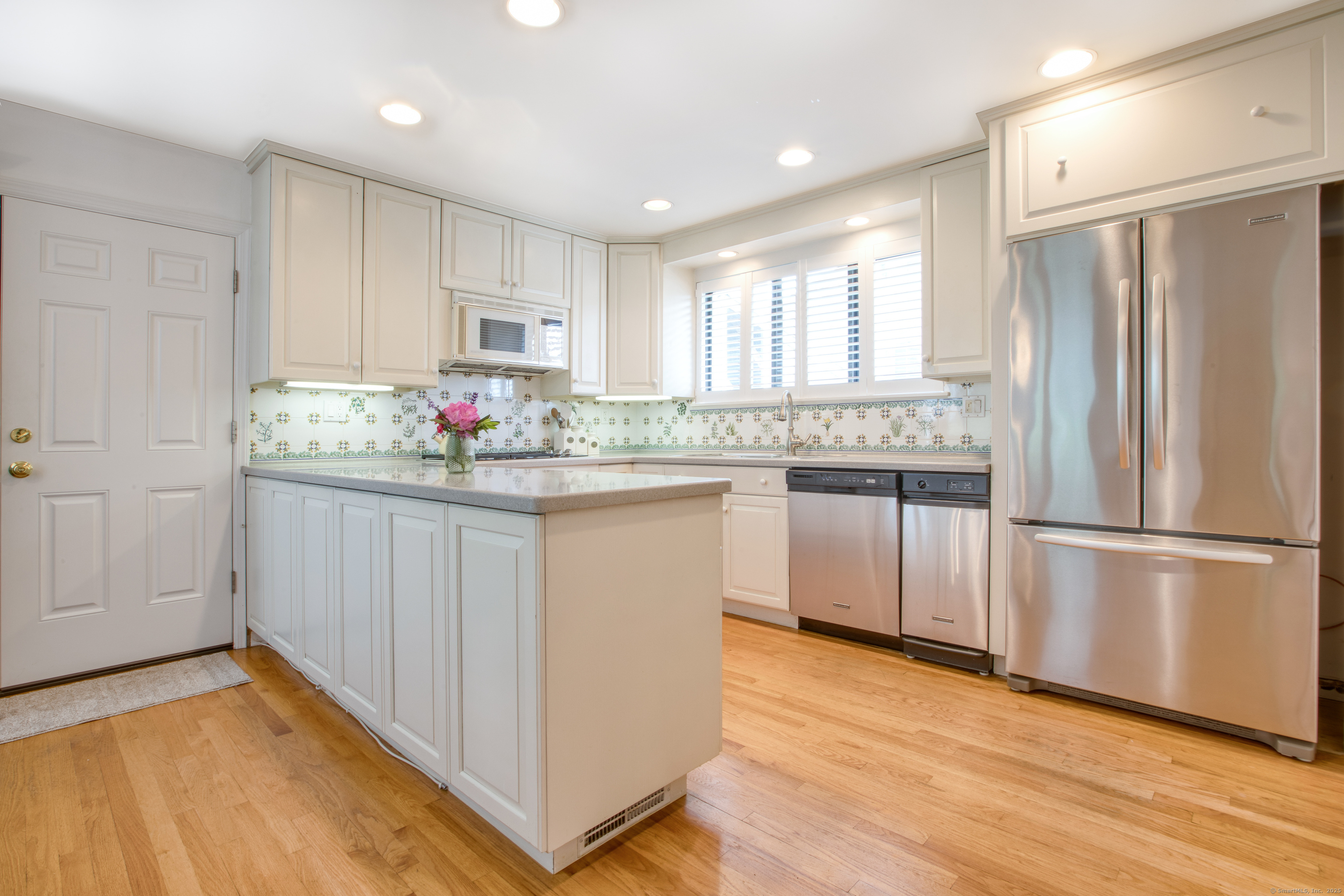 510 West Lyon Farm Drive 510