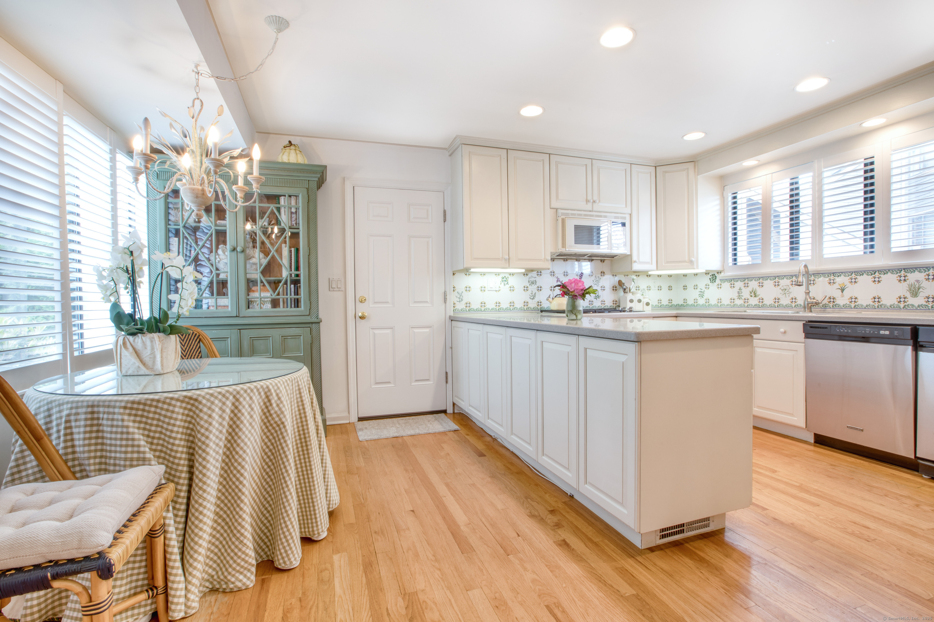 510 West Lyon Farm Drive 510