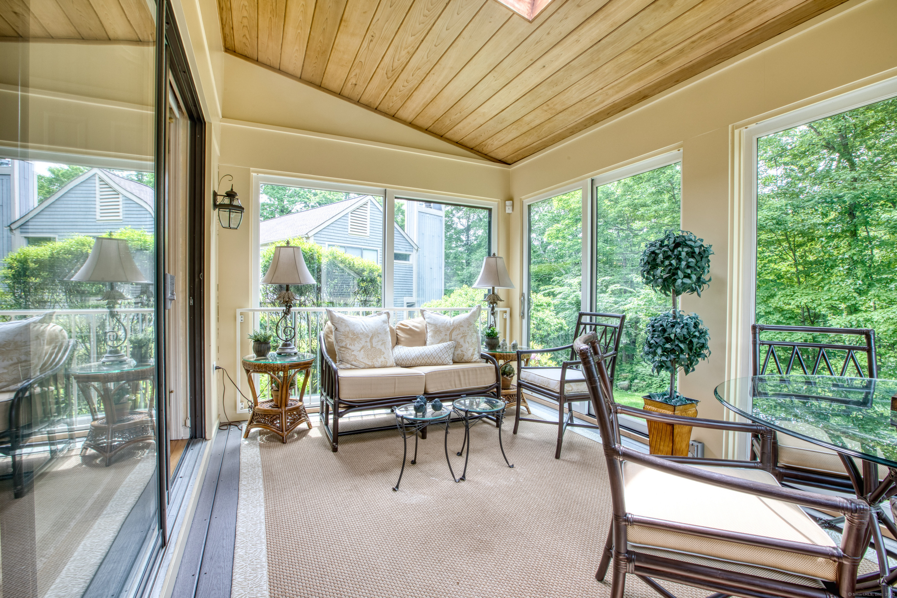 510 West Lyon Farm Drive 510