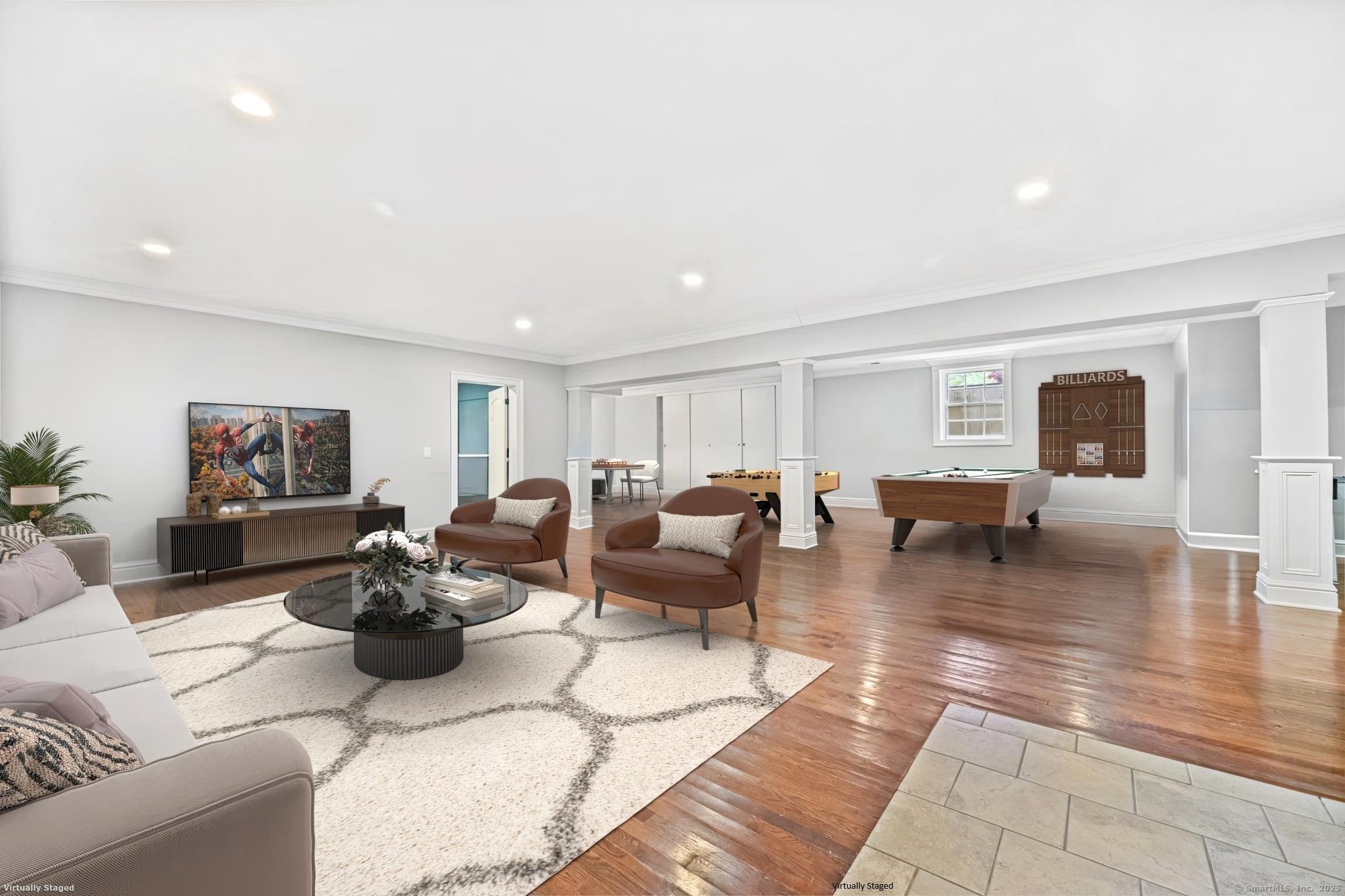 6 Coachlamp Lane