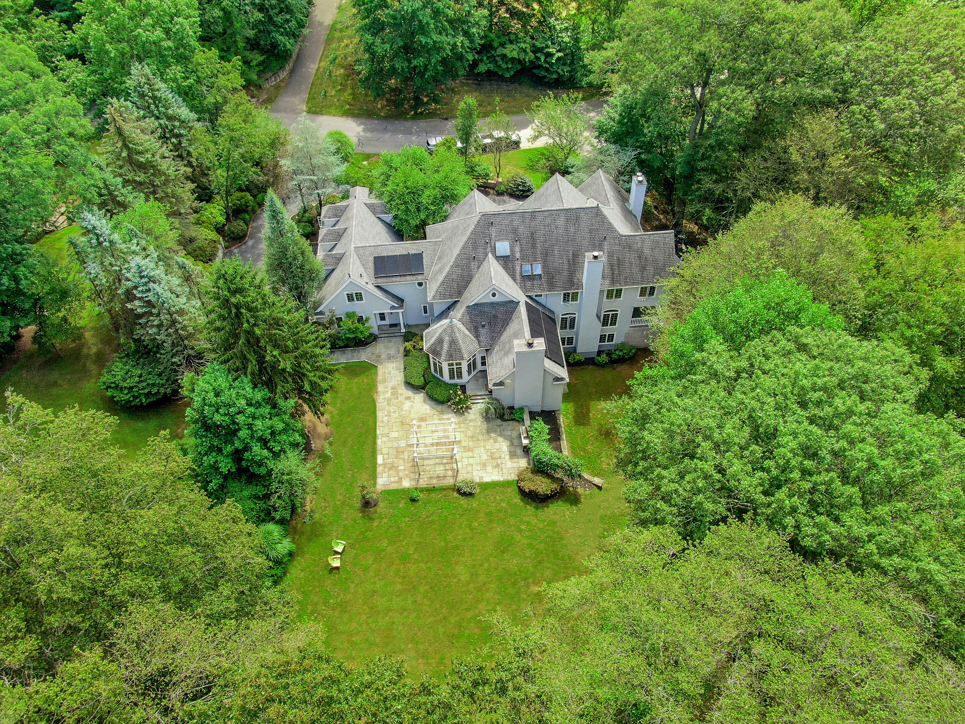 39 Running Brook Lane