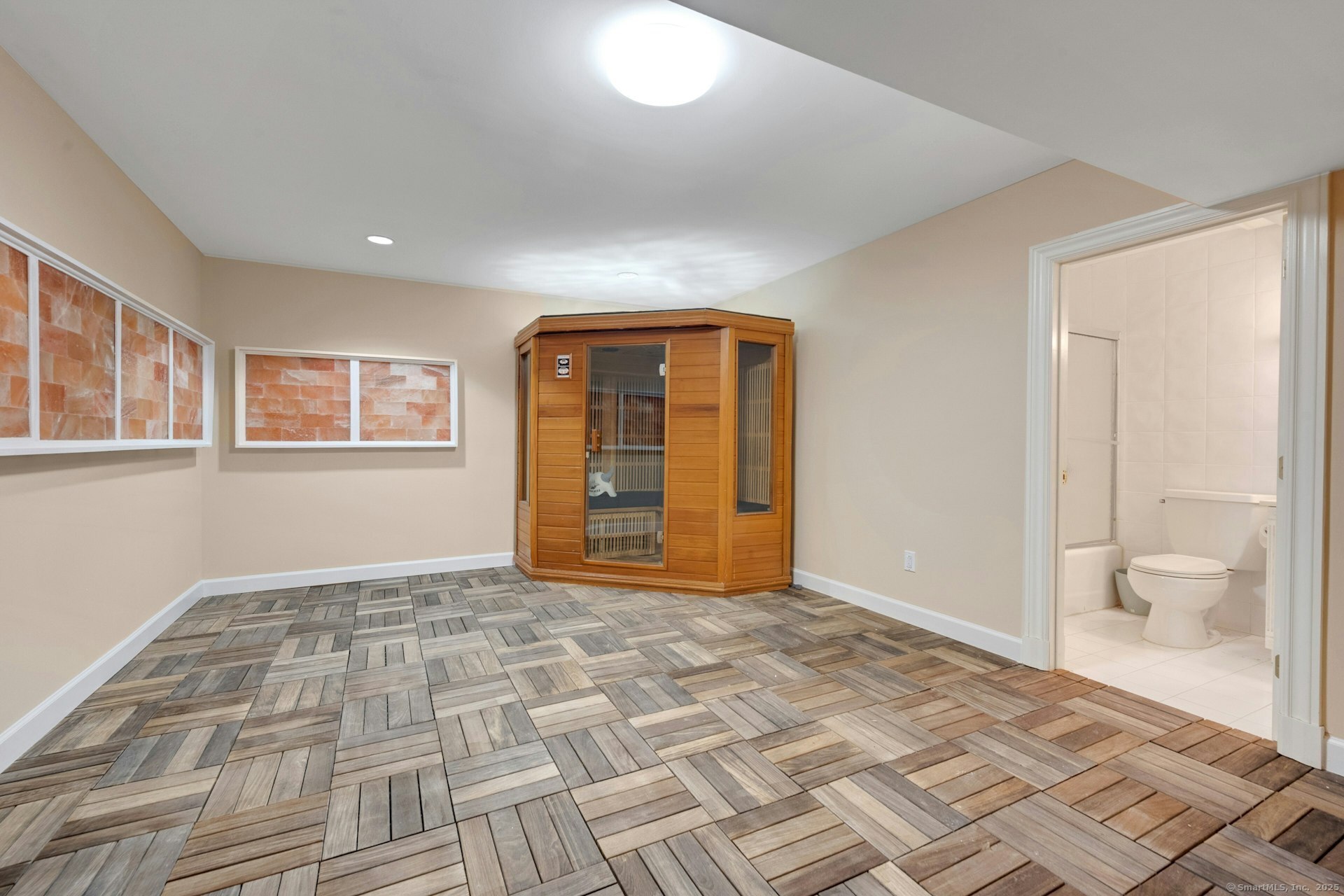 39 Running Brook Lane