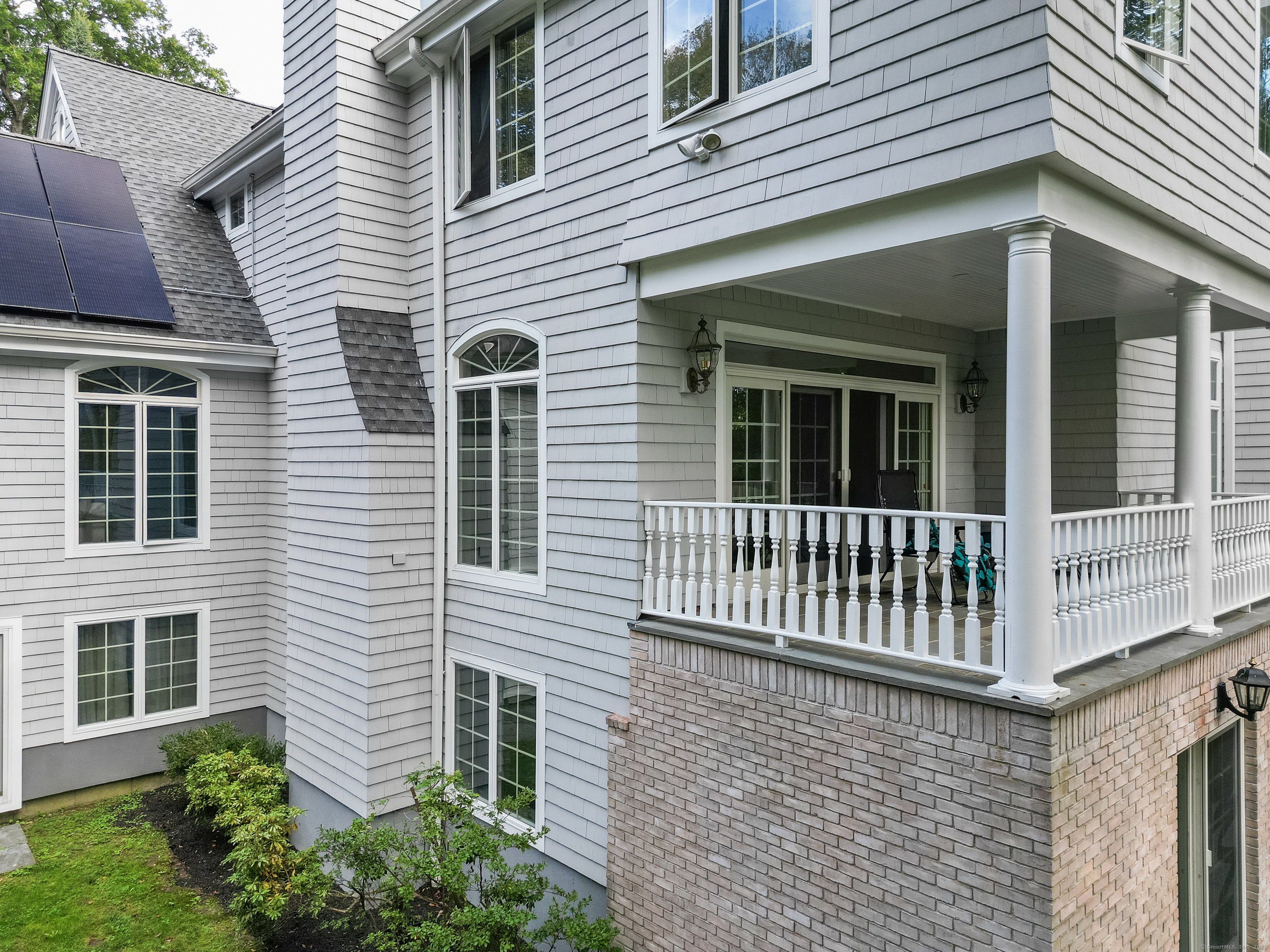 39 Running Brook Lane