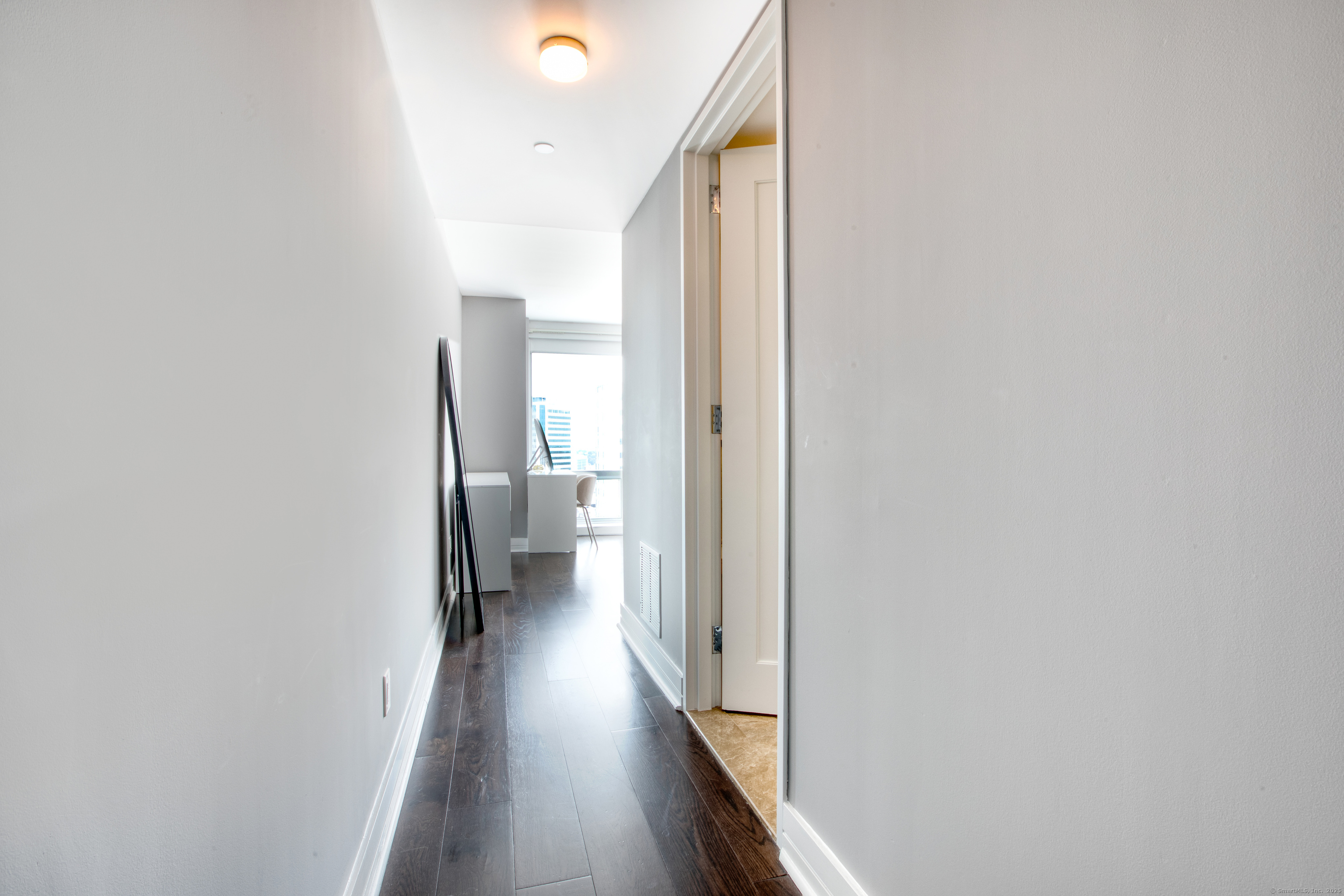 1 Broad Street 19E