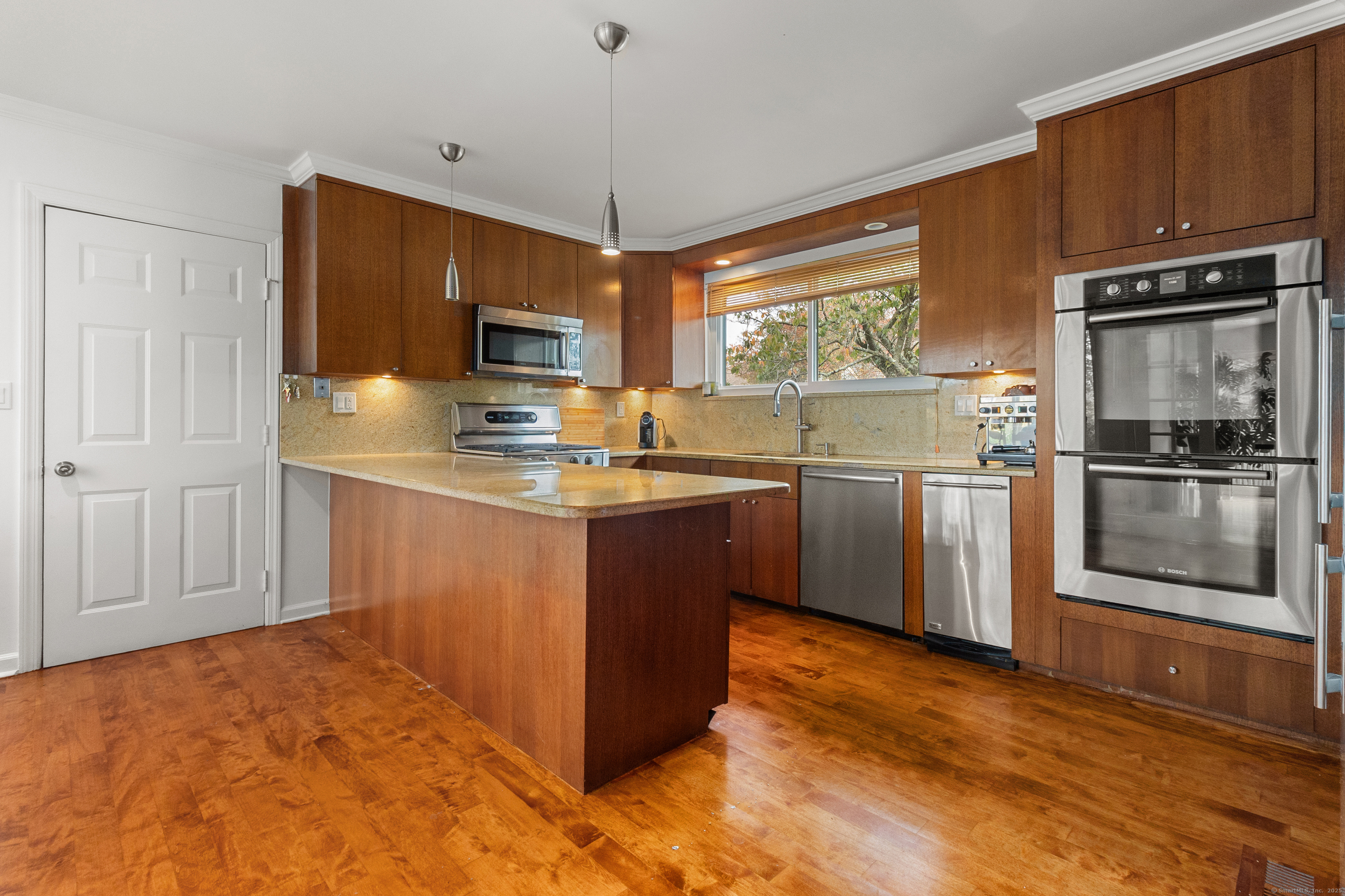 626 West Lyon Farm Drive 626