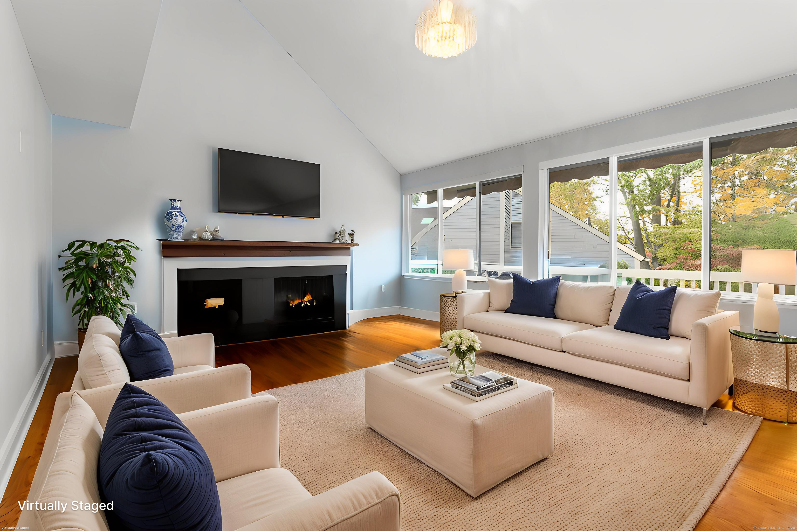 626 West Lyon Farm Drive 626