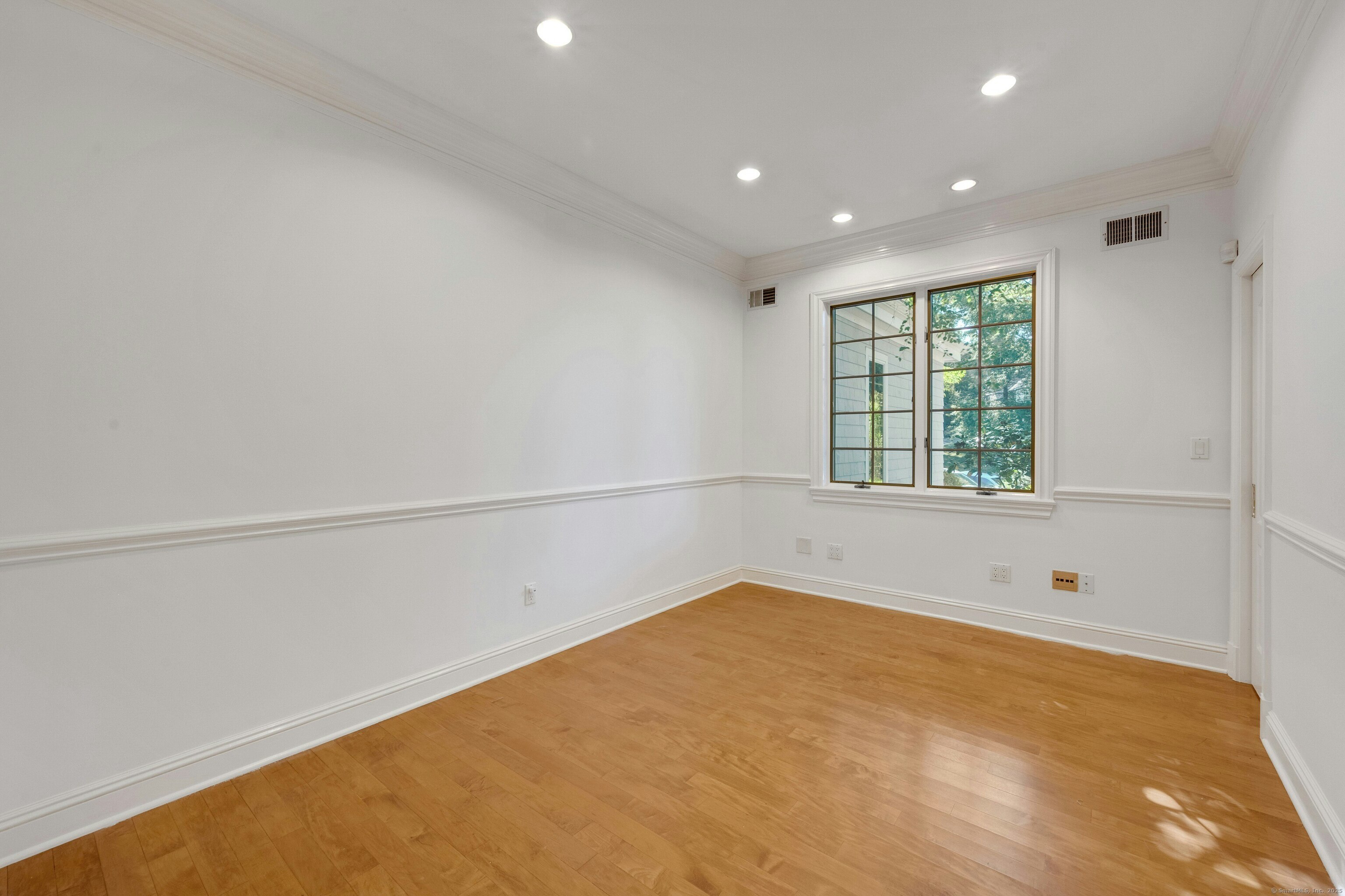 39 Running Brook Lane