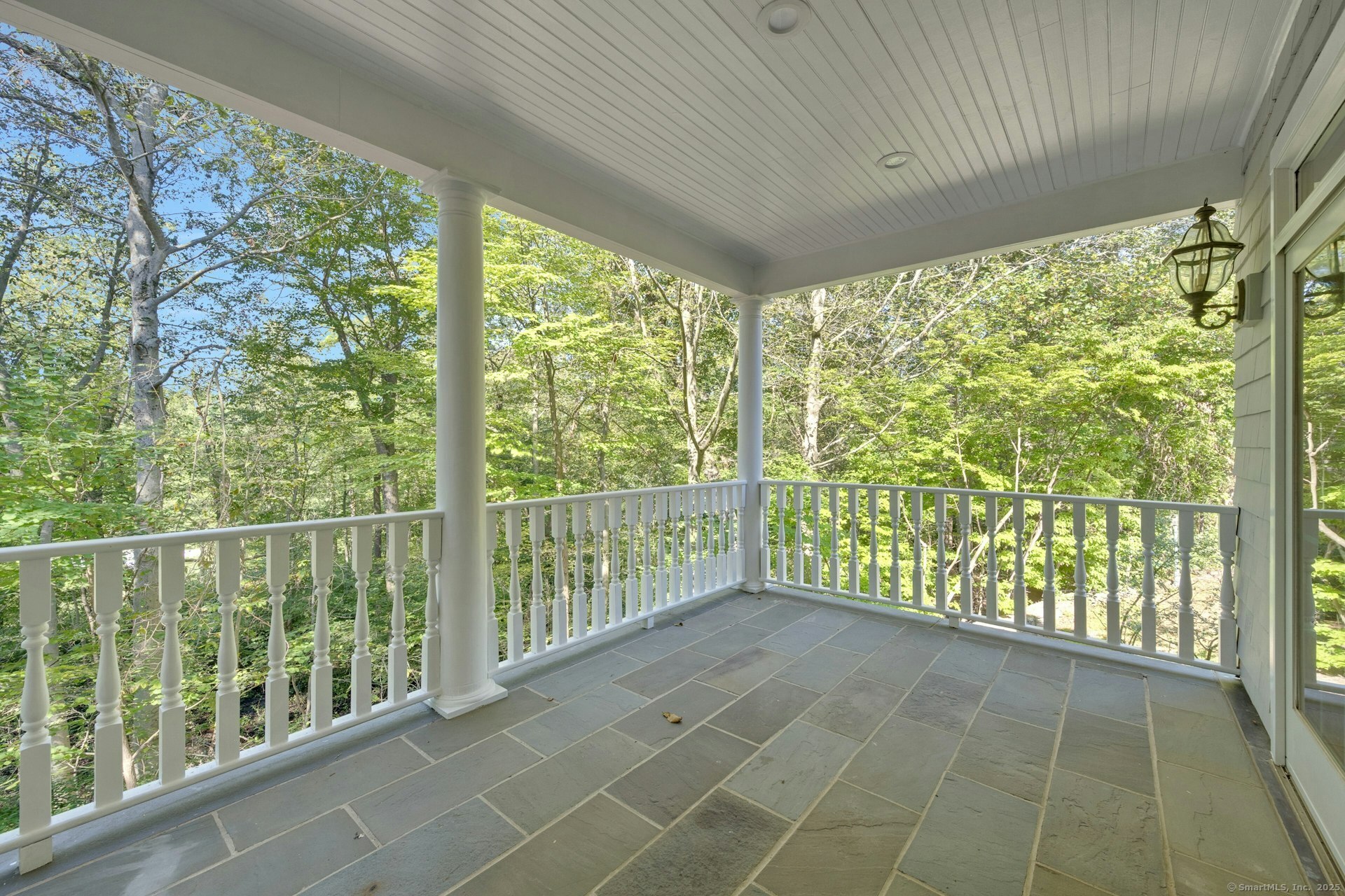 39 Running Brook Lane