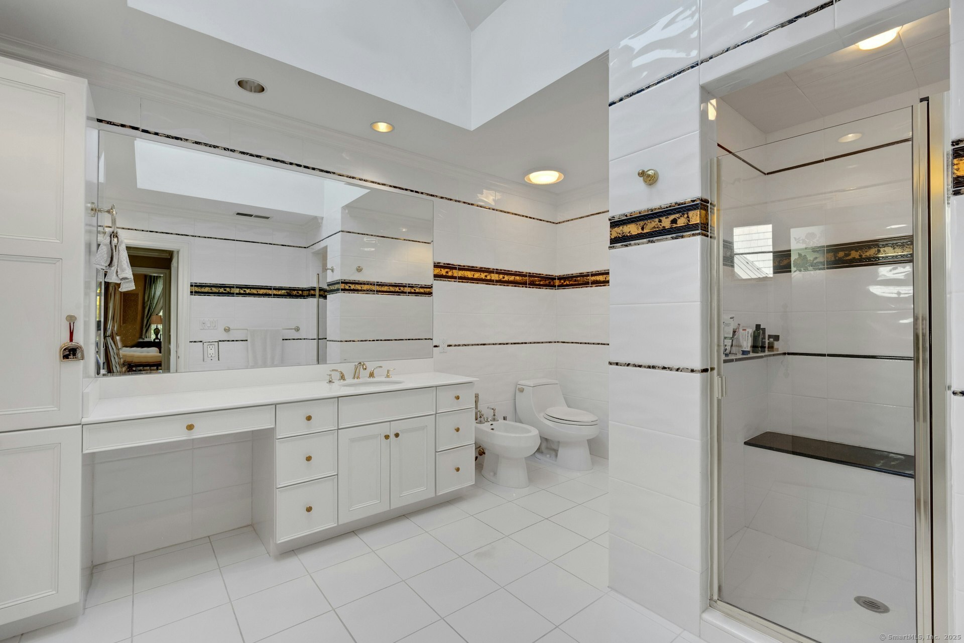 39 Running Brook Lane