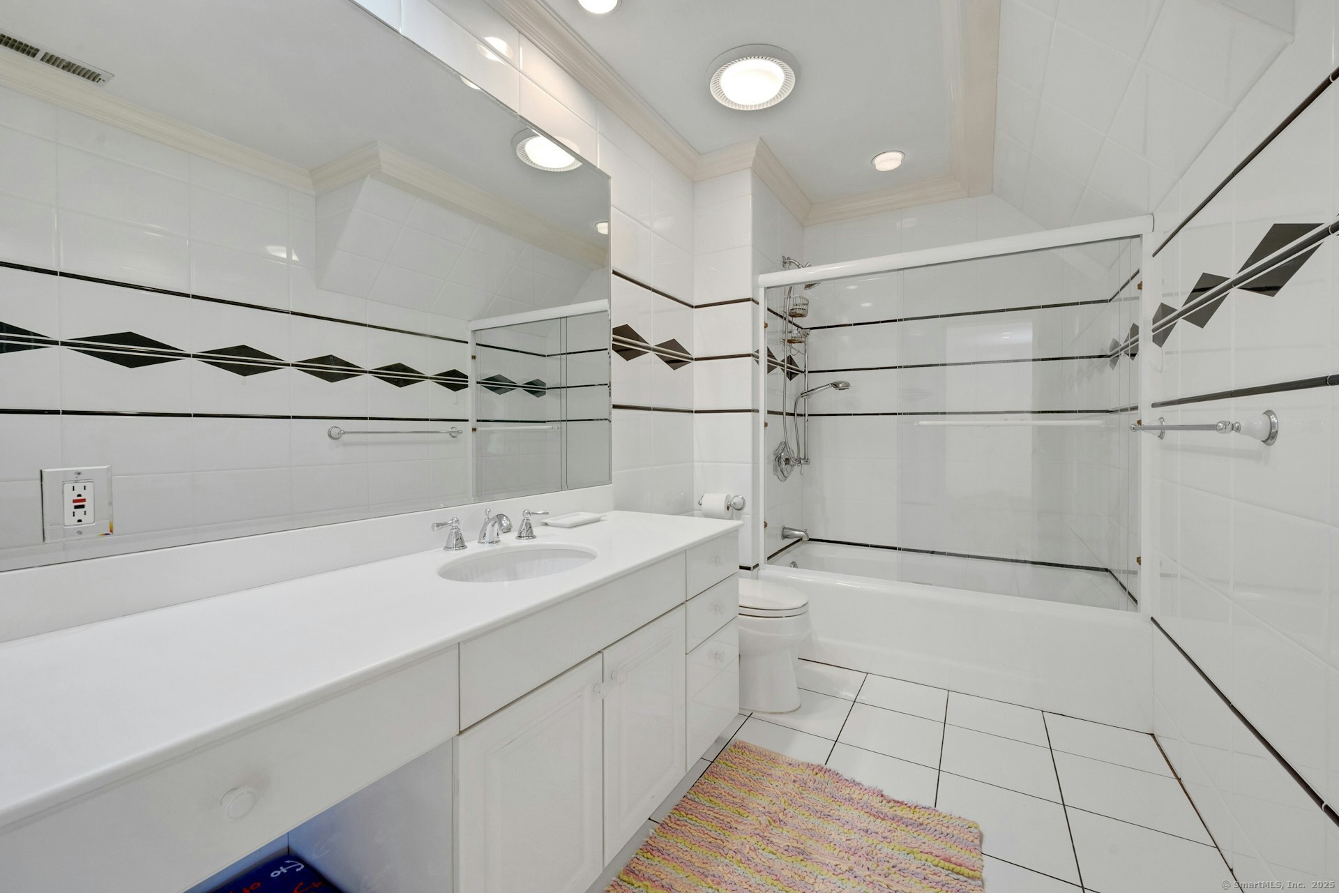 39 Running Brook Lane