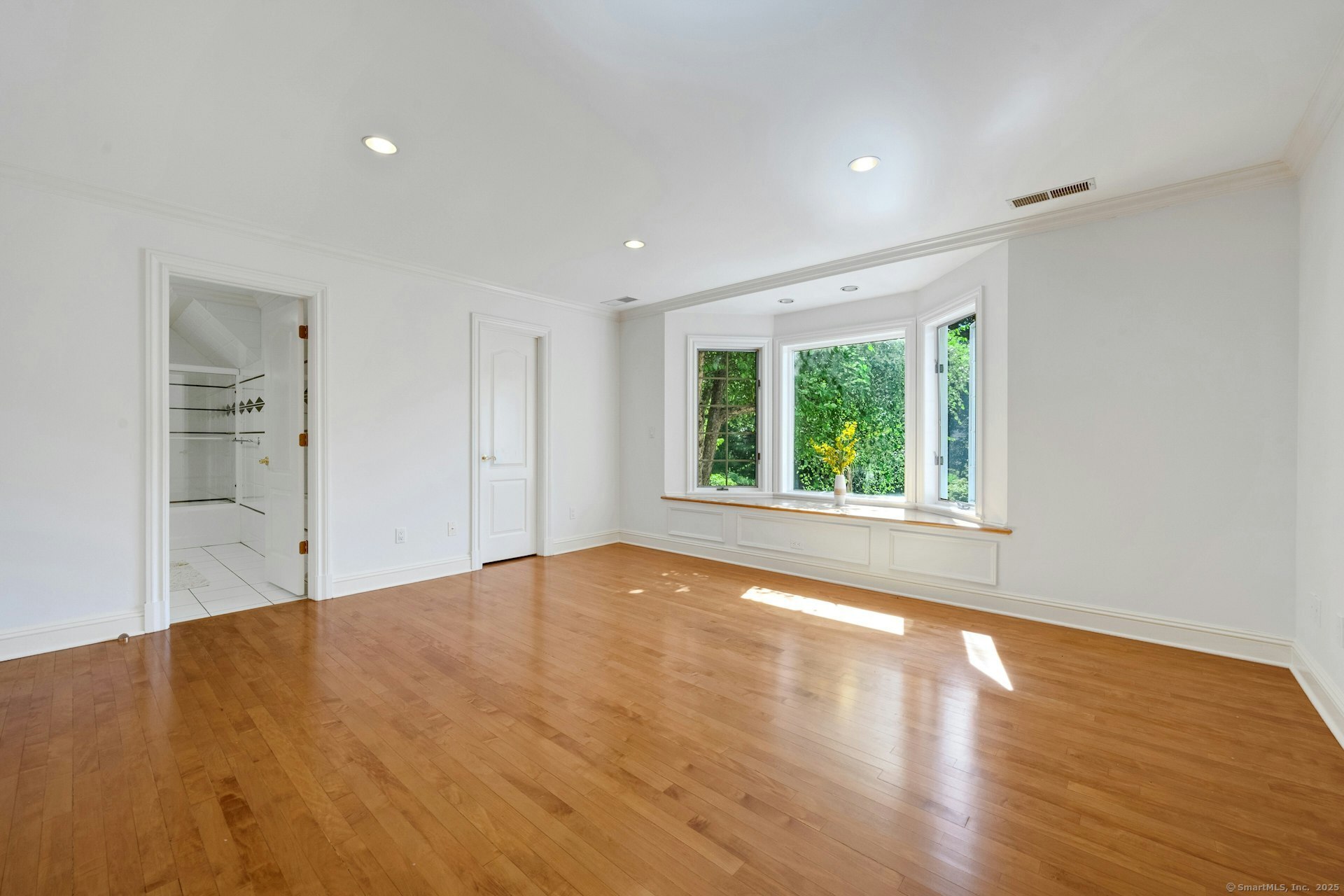 39 Running Brook Lane
