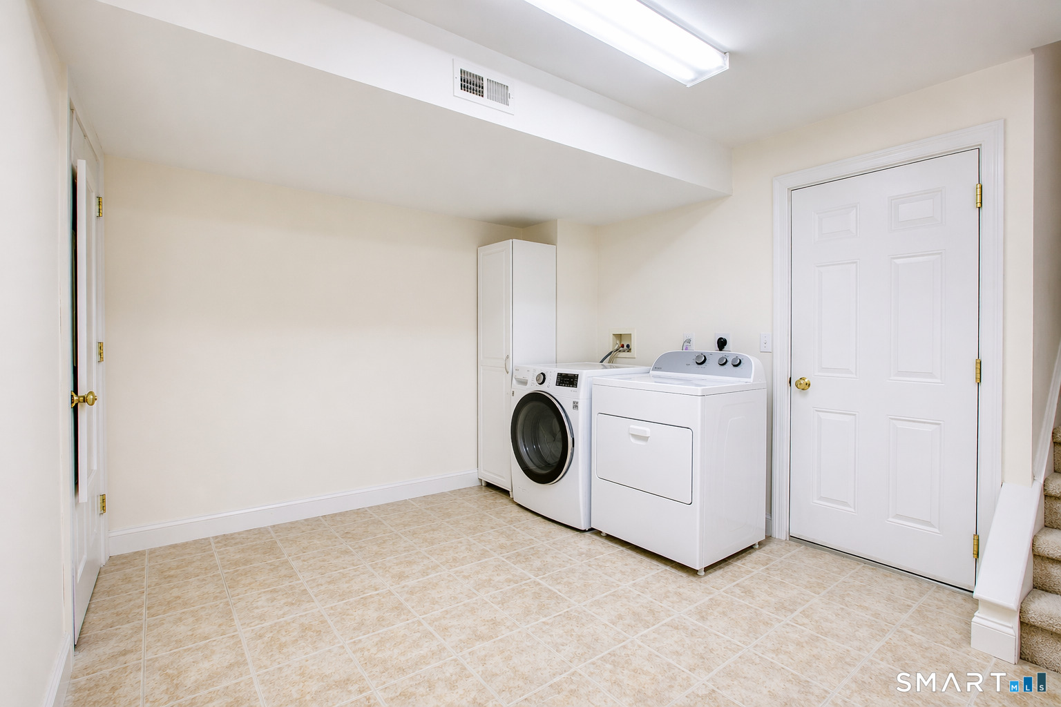 39 Maple Tree Avenue 40