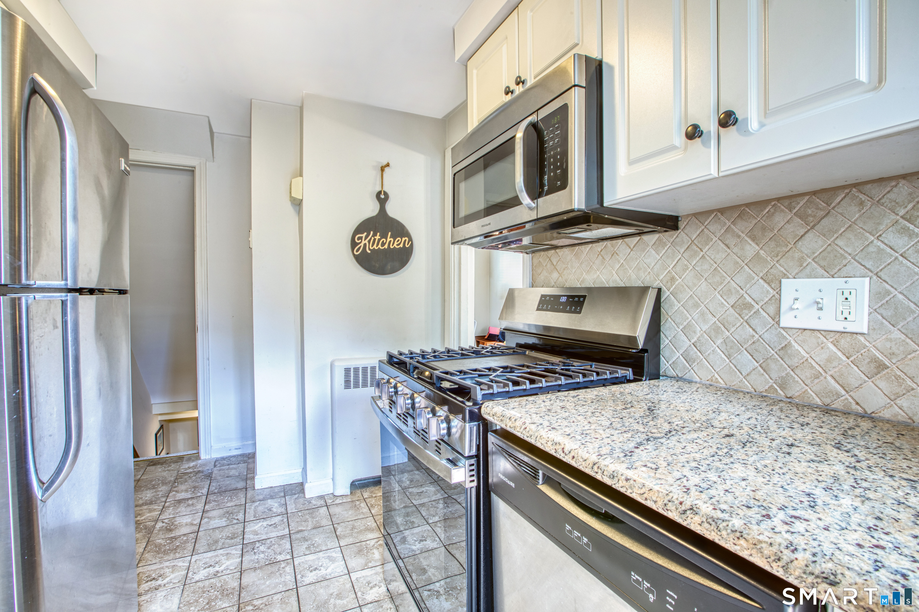 265 Bridge Street Unit: 265