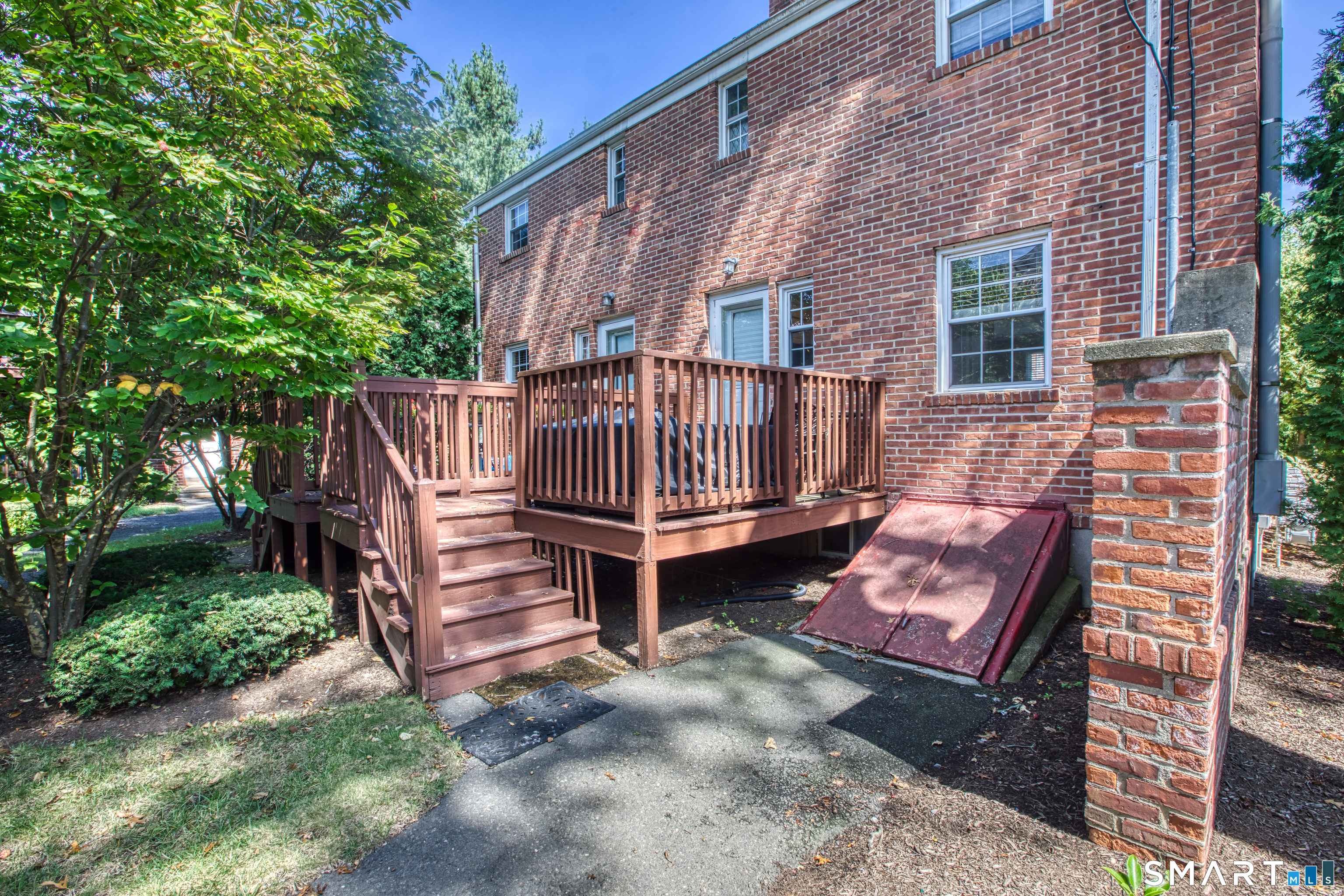 265 Bridge Street Unit: 265