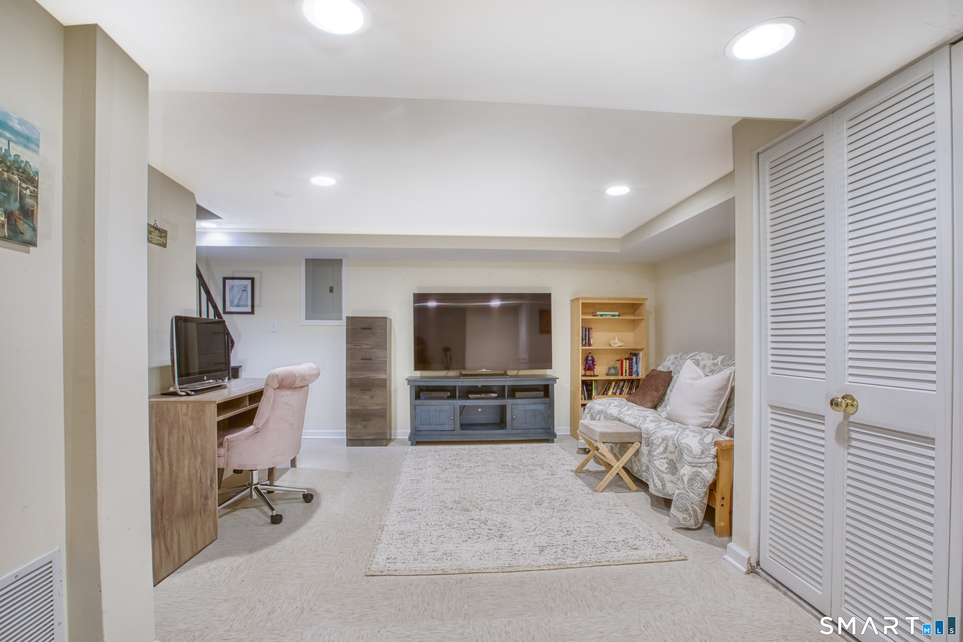 265 Bridge Street Unit: 265