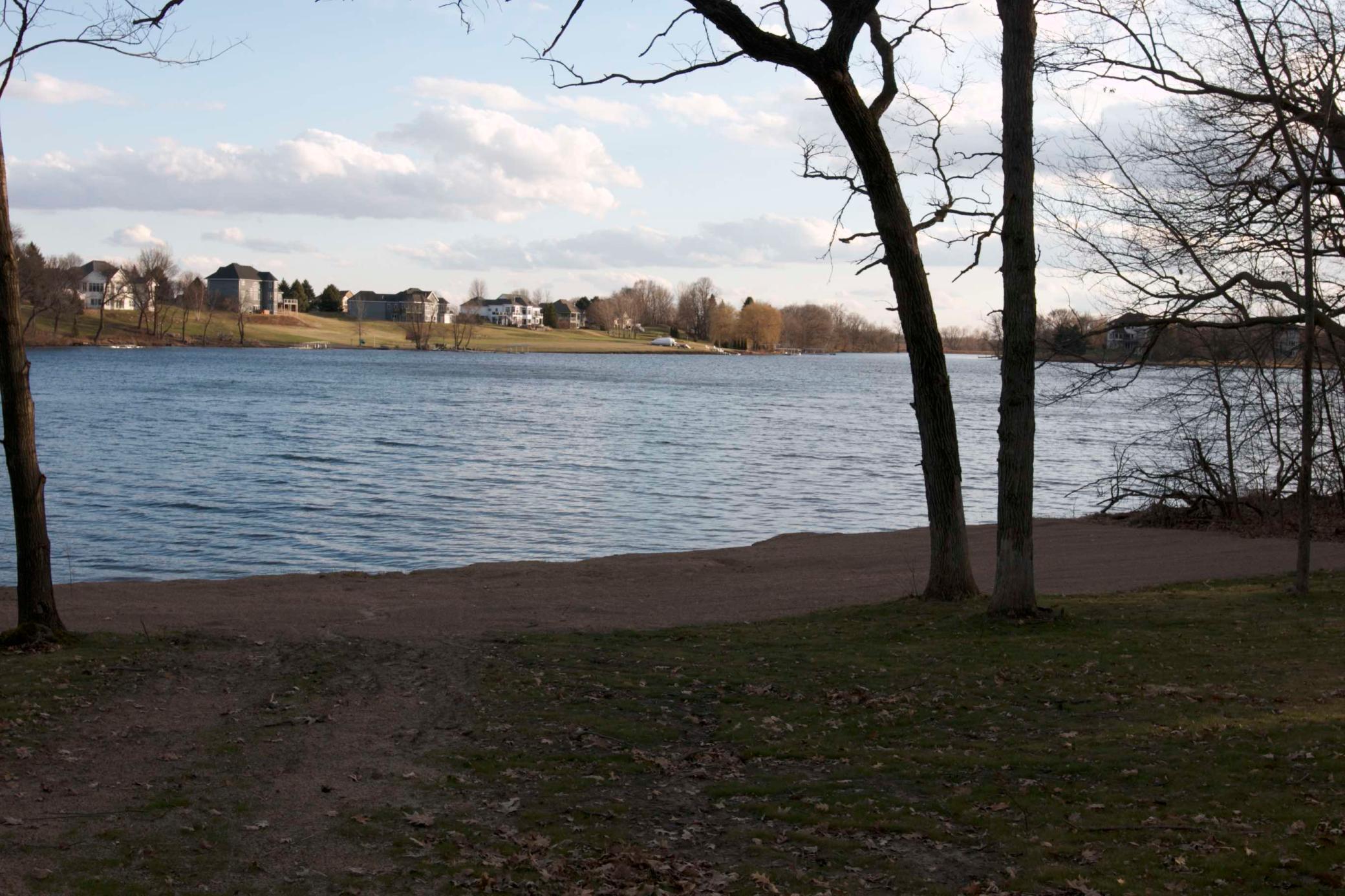 981 Peninsula Point Road