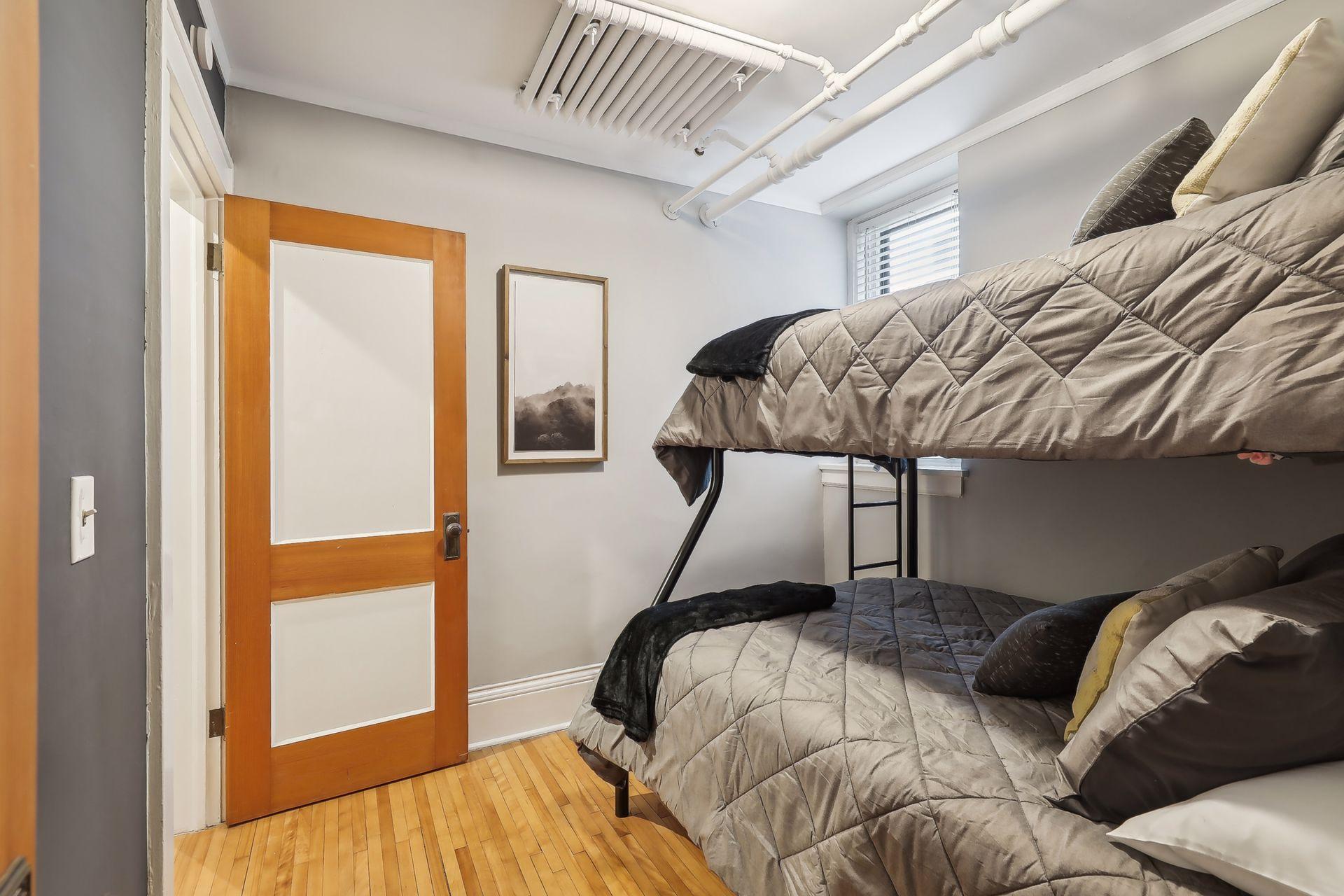 3006 W 44th Street Unit: 5