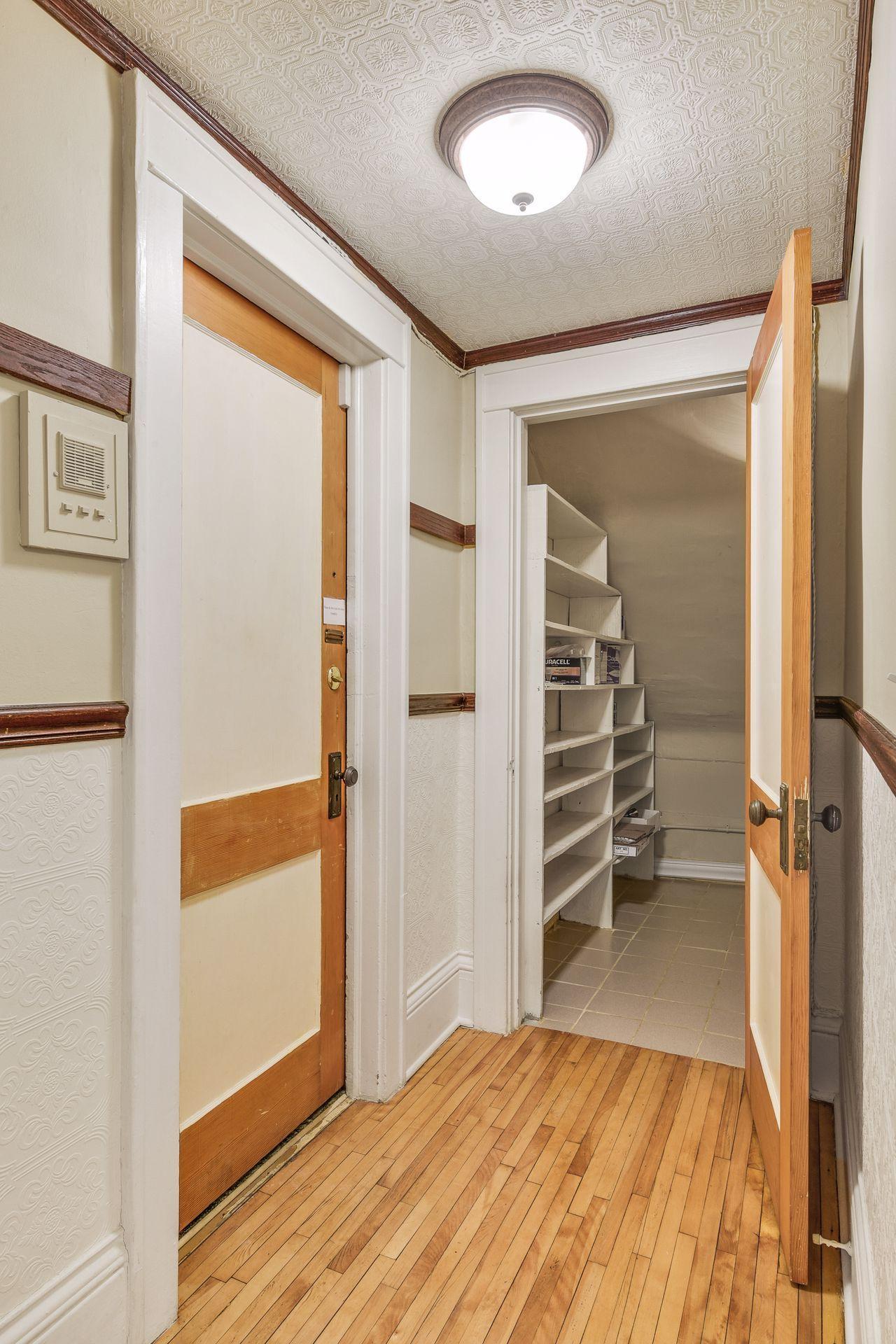 3006 W 44th Street Unit: 5