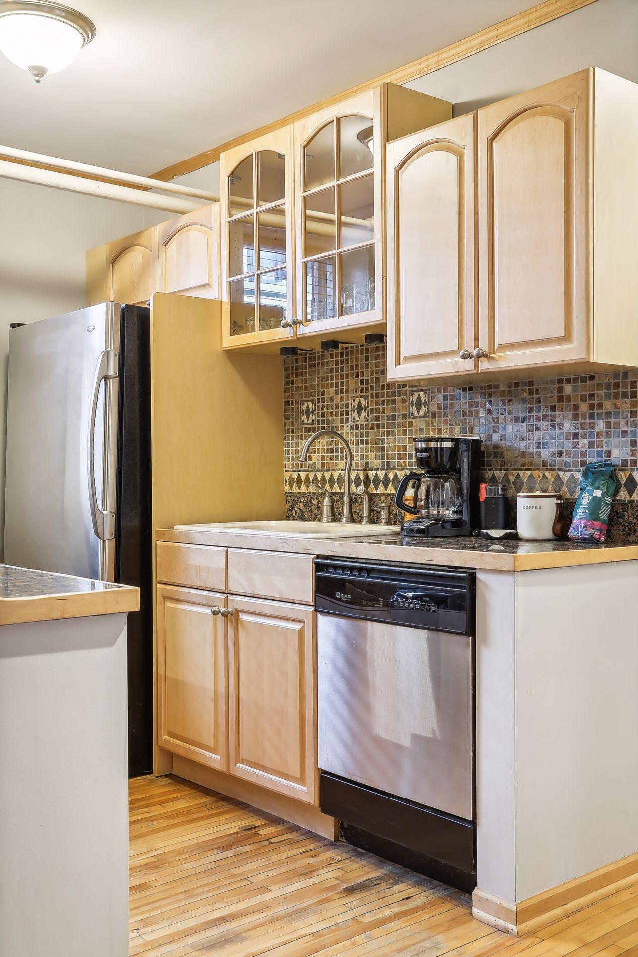 3006 W 44th Street Unit: 5