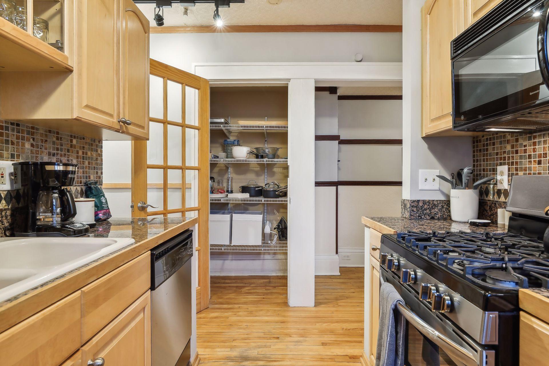 3006 W 44th Street Unit: 5