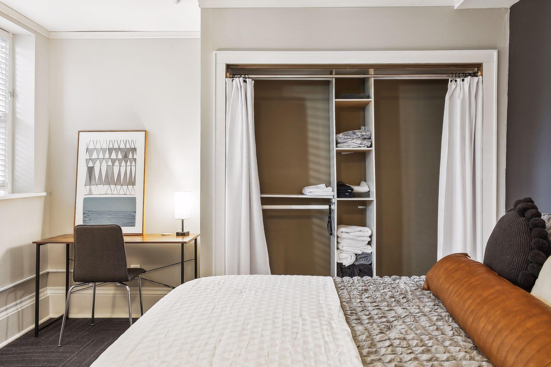 3006 W 44th Street Unit: 5