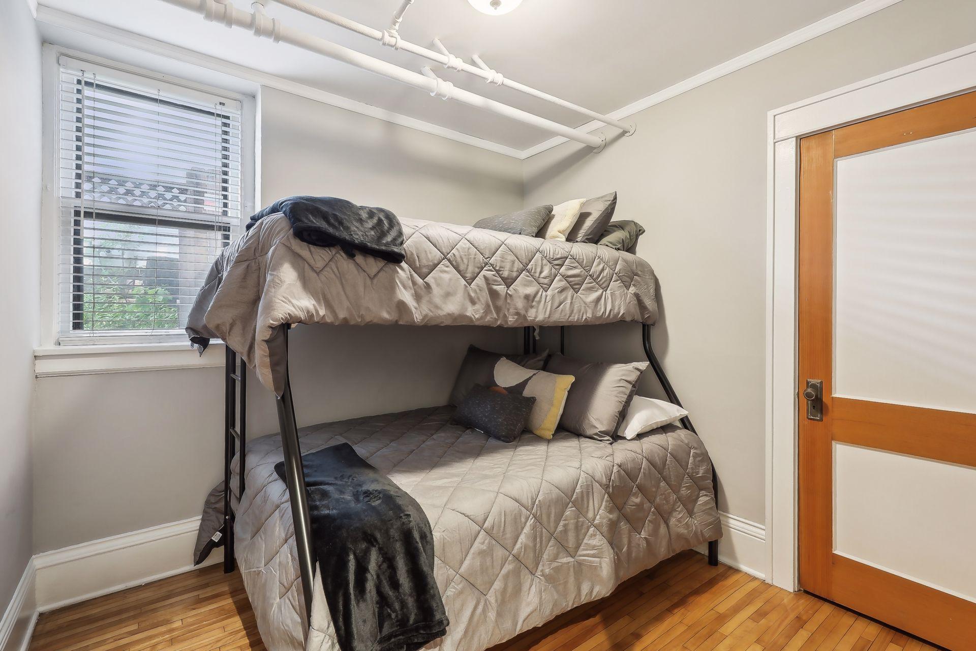 3006 W 44th Street Unit: 5