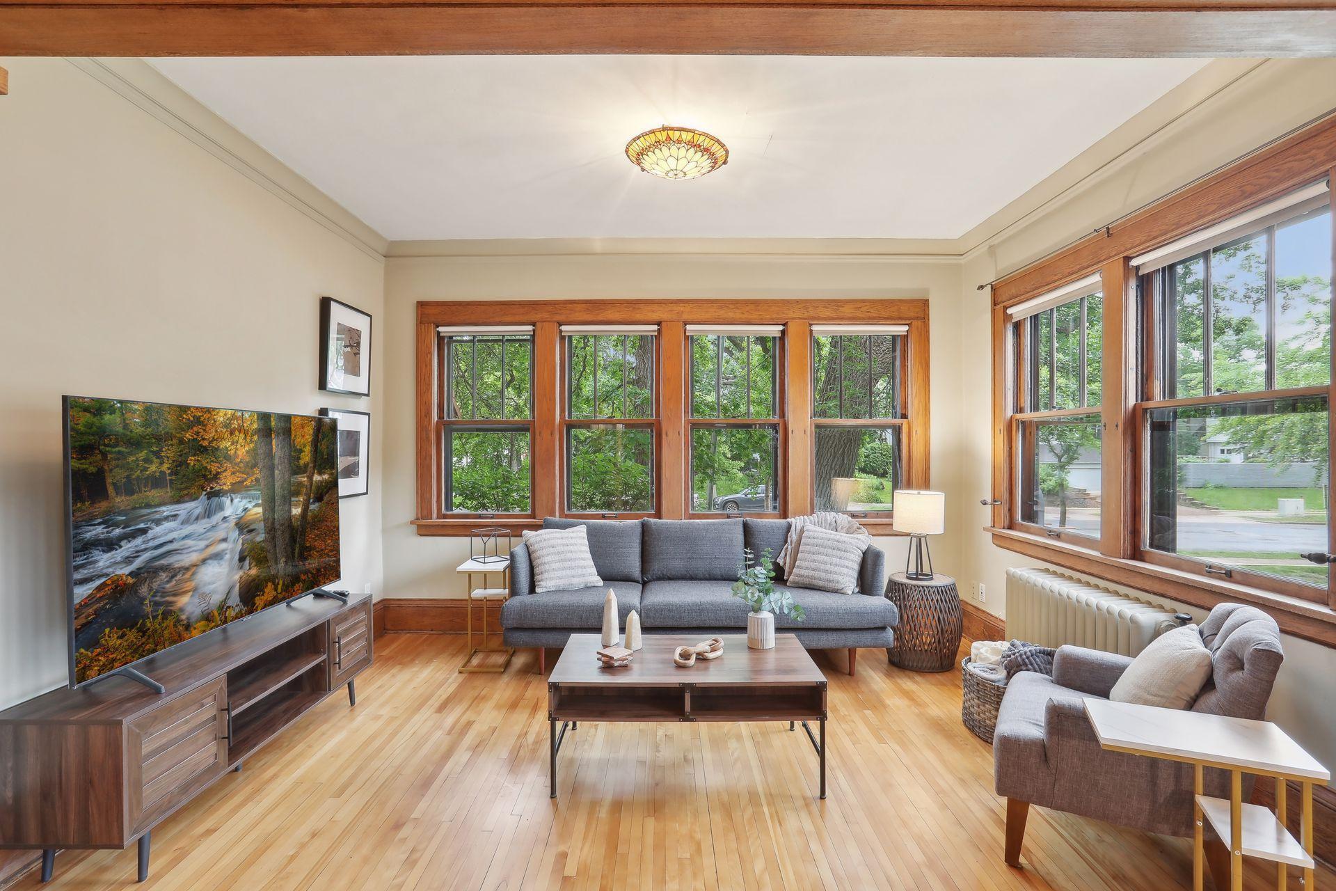 3006 W 44th Street Unit: 1