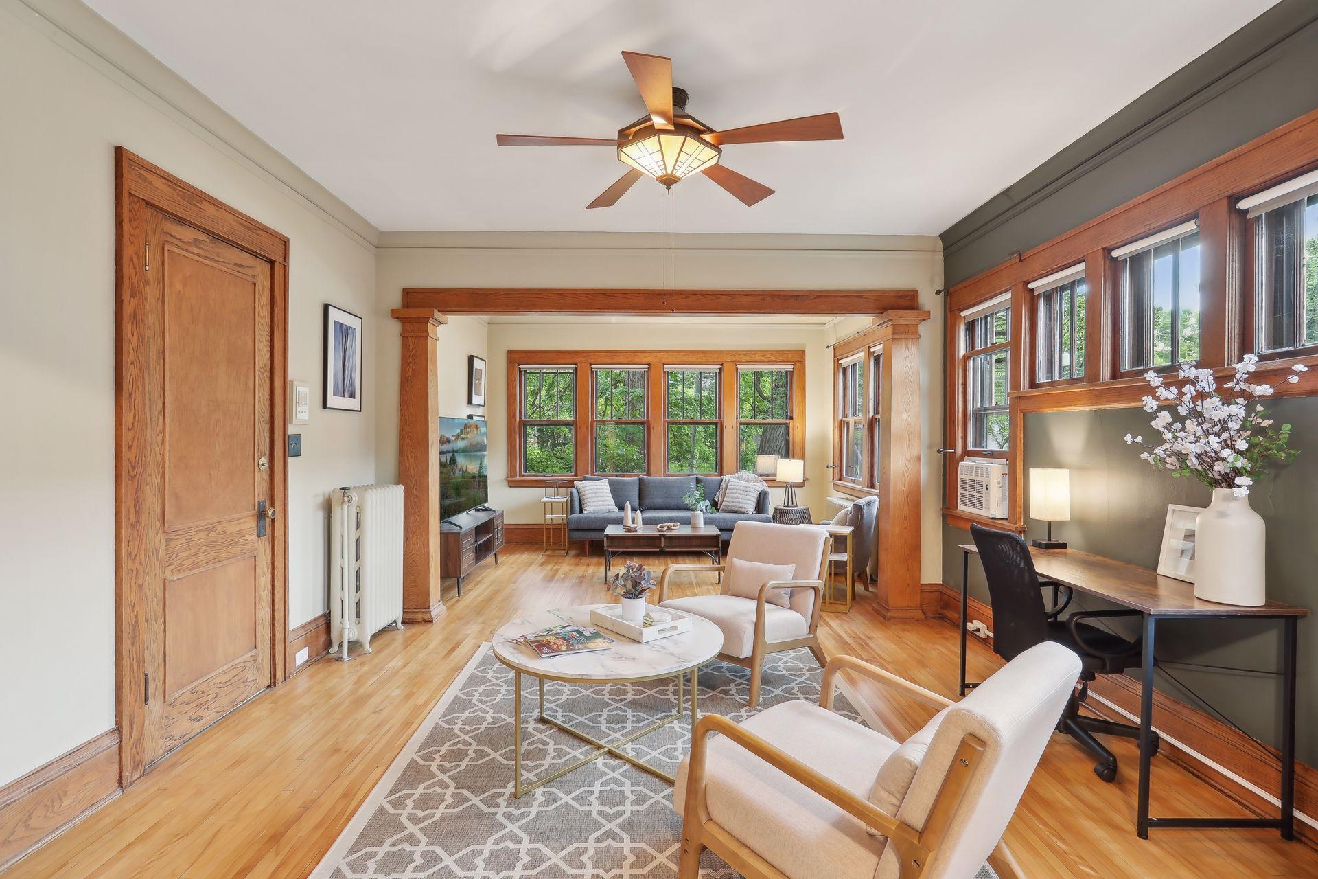 3006 W 44th Street Unit: 1