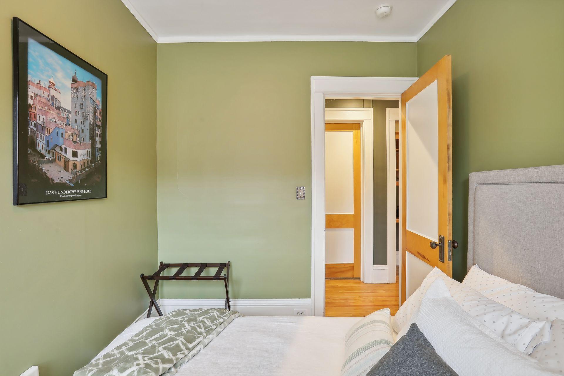 3006 W 44th Street Unit: 1