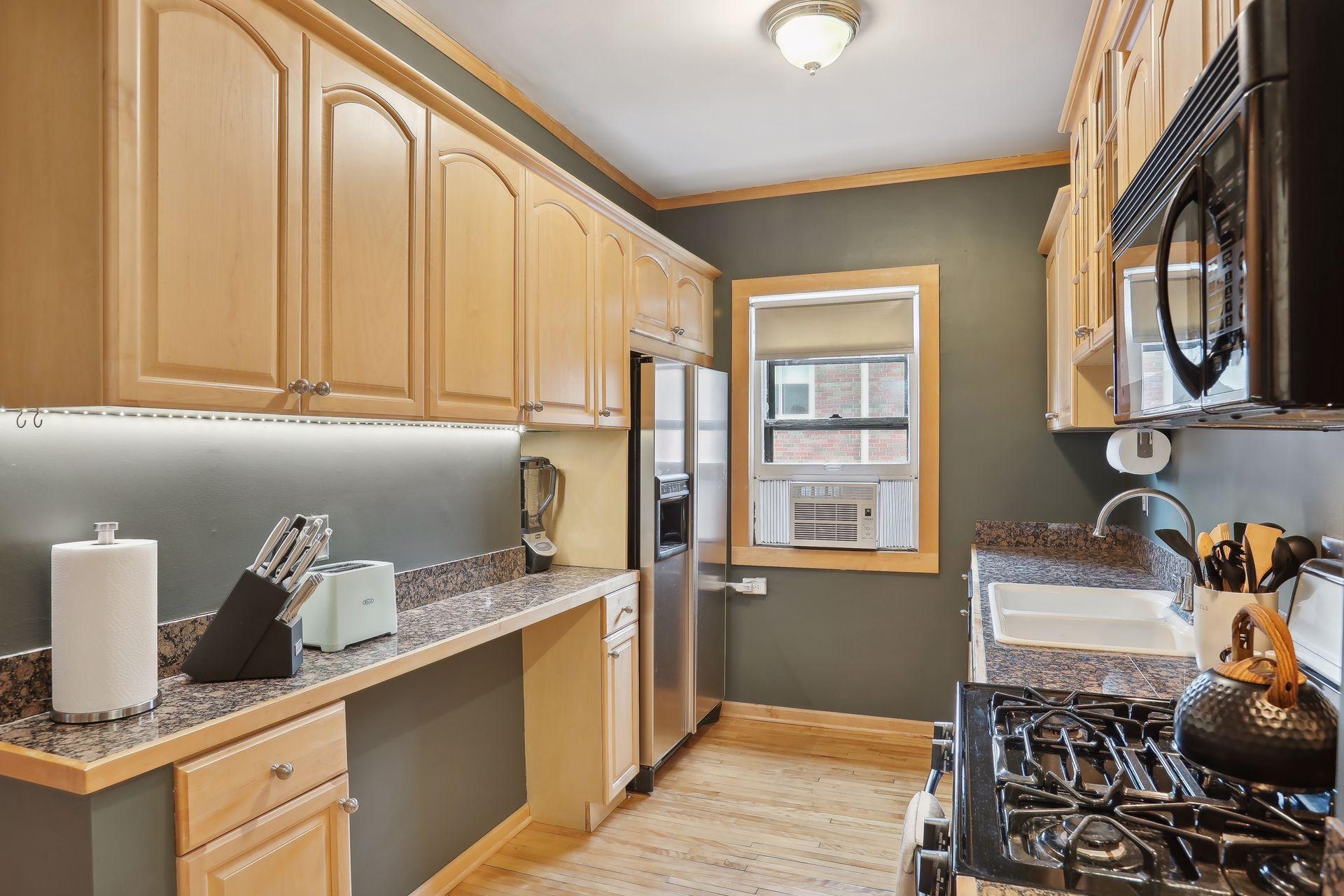 3006 W 44th Street Unit: 1