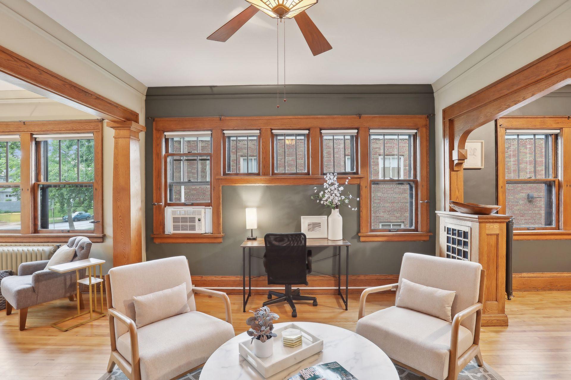 3006 W 44th Street Unit: 1