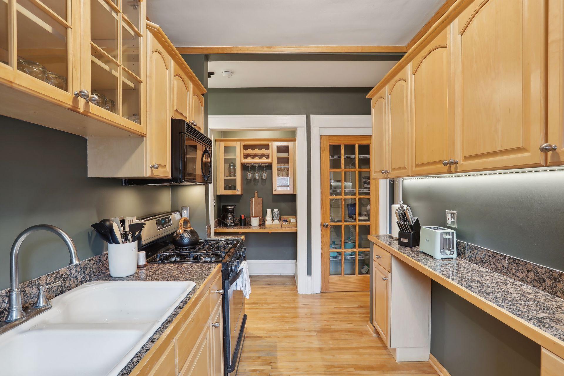3006 W 44th Street Unit: 1