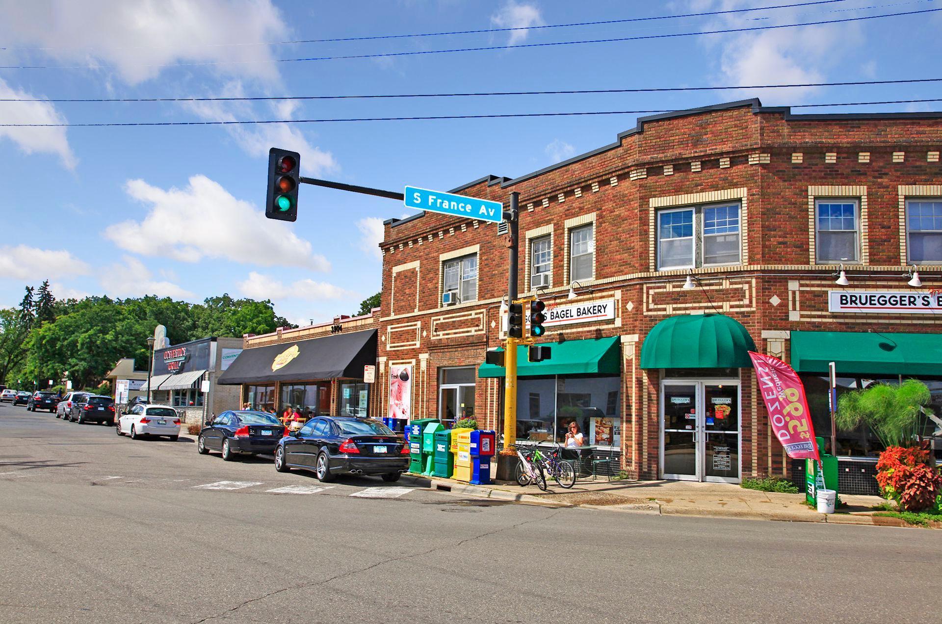 3006 W 44th Street Unit: 1