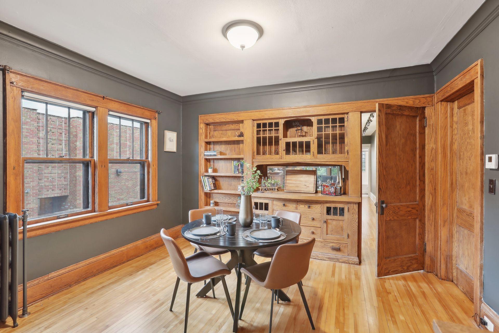 3006 W 44th Street Unit: 1