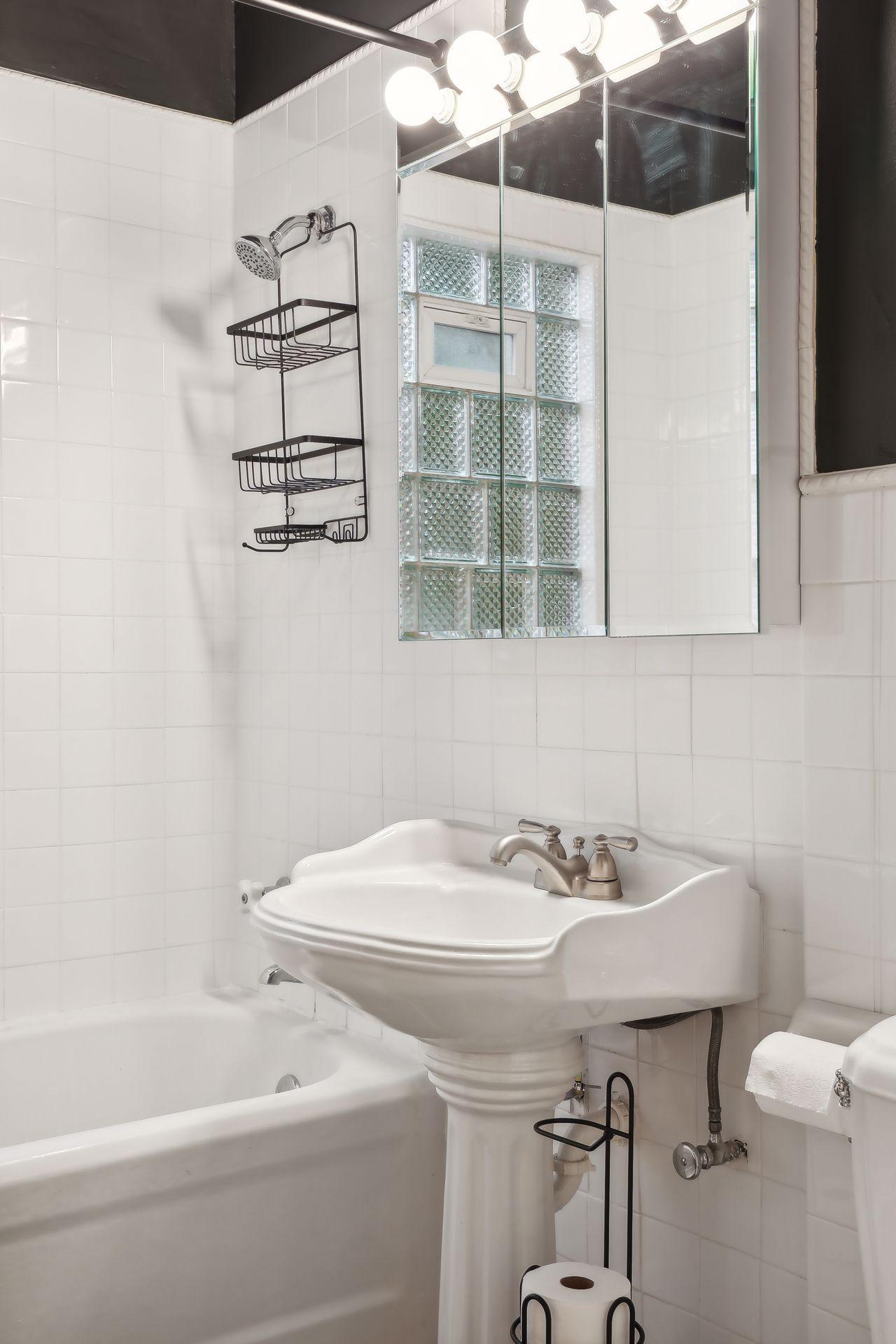 3006 W 44th Street Unit: 1