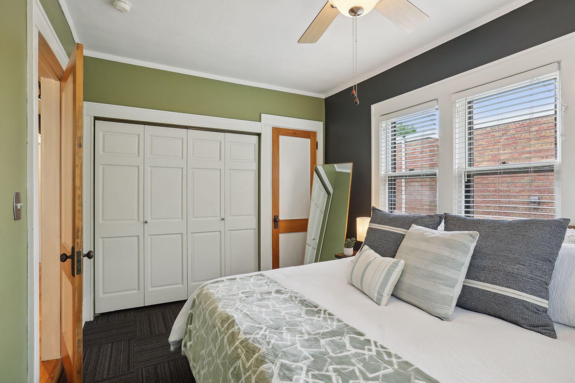 3006 W 44th Street Unit: 1