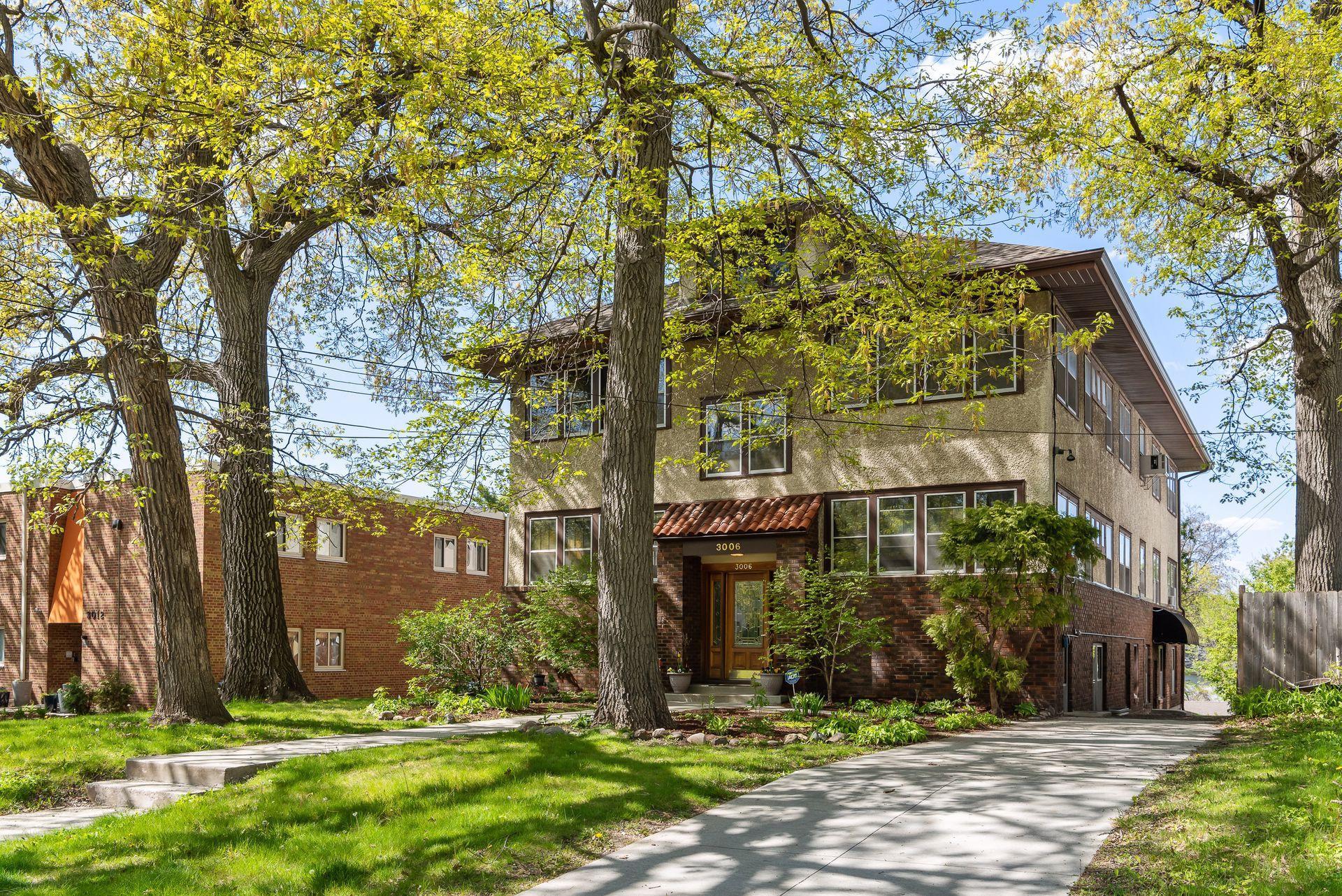 3006 W 44th Street Unit: 1