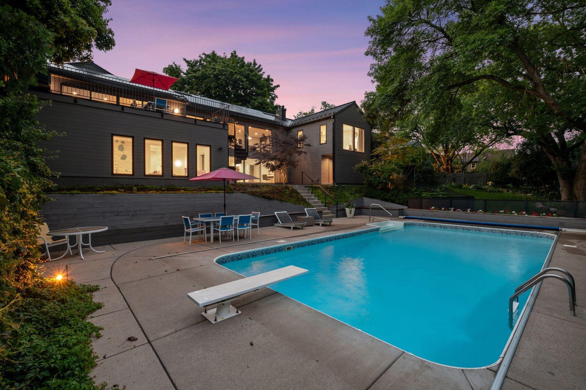 3617 W 55th Street