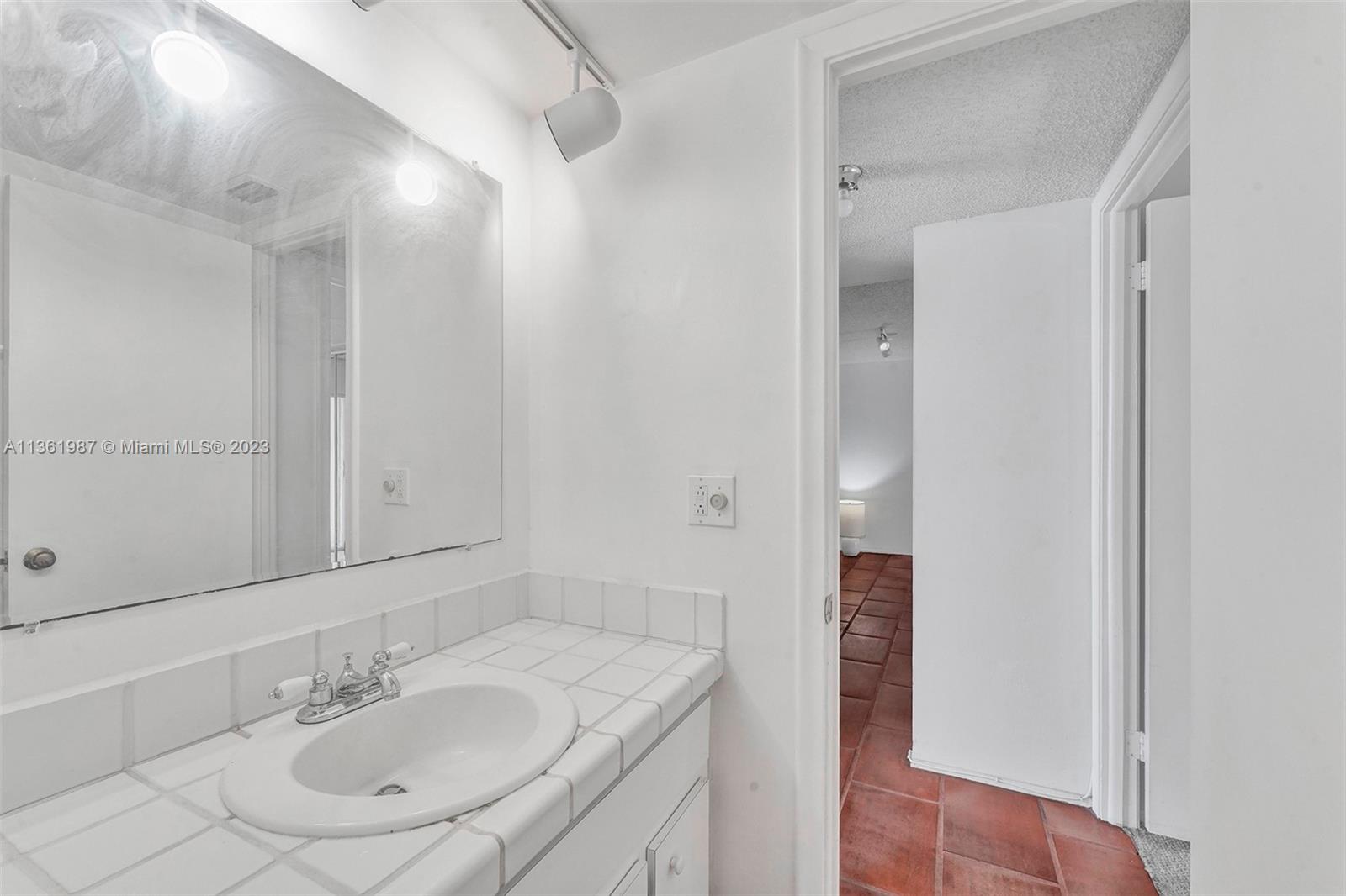 7747 SW 86th St # 406 Unit: D-406
