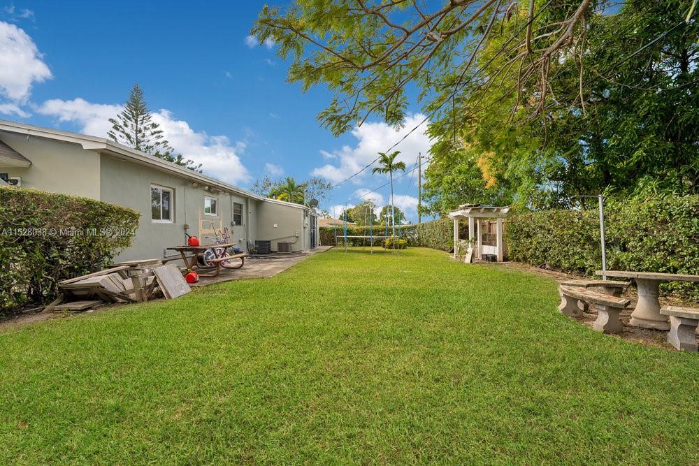 7971 SW 14th Ter
