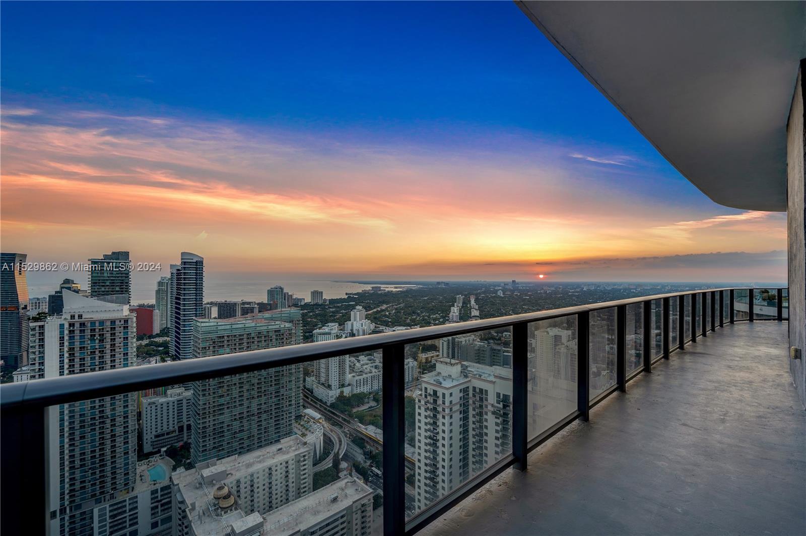 45 SW 9th St Unit: PH4806