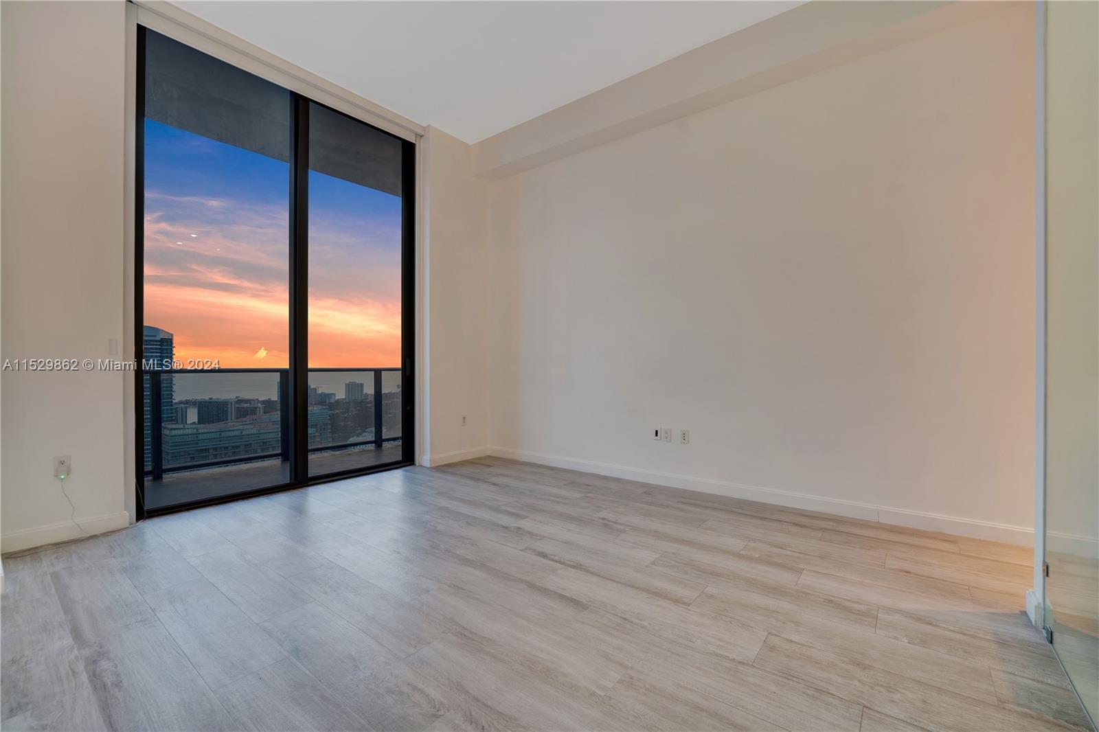 45 SW 9th St Unit: PH4806